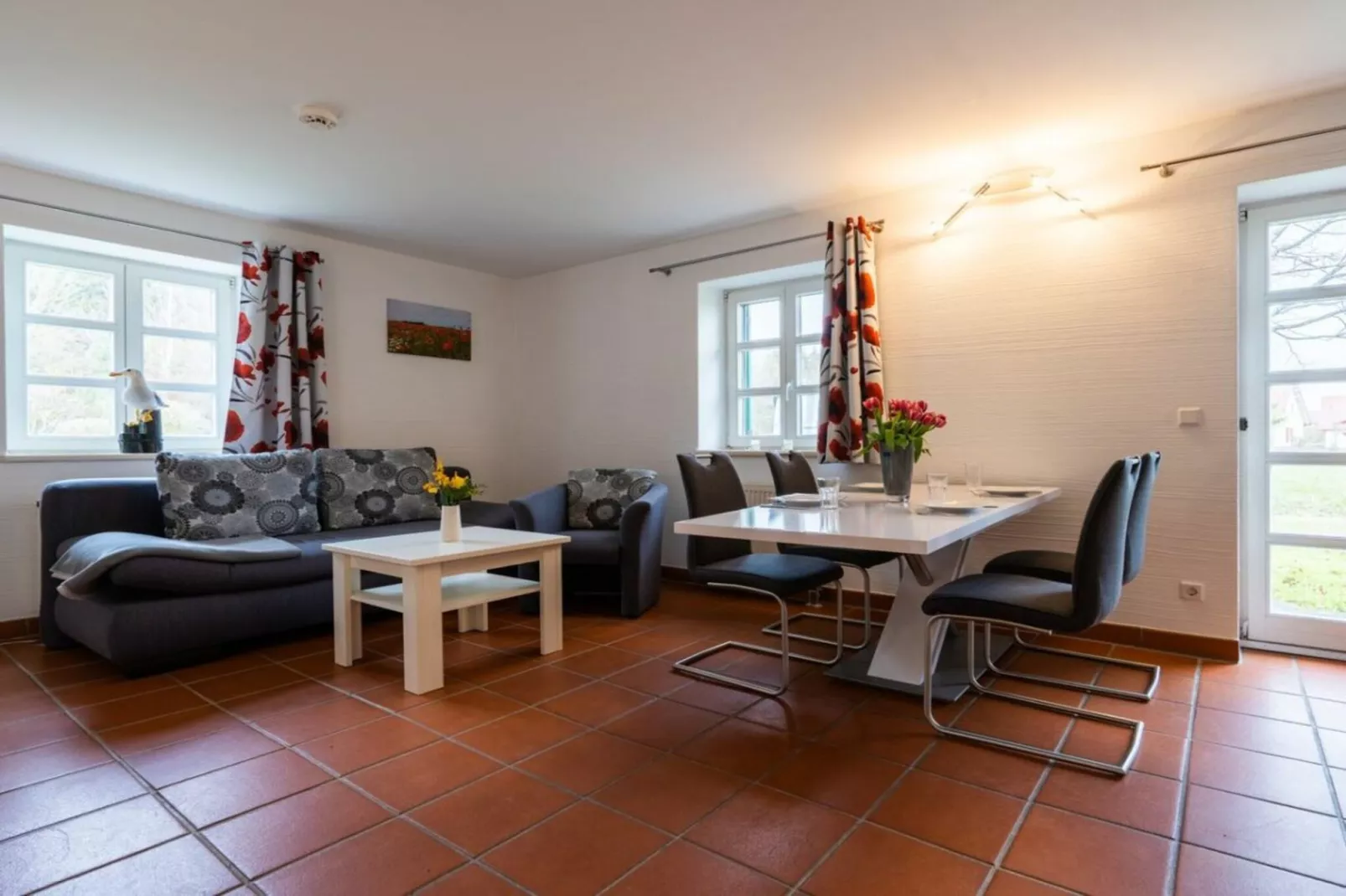379123-Eetkamer