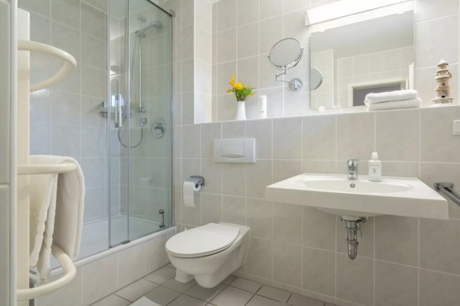 379123-Badkamer