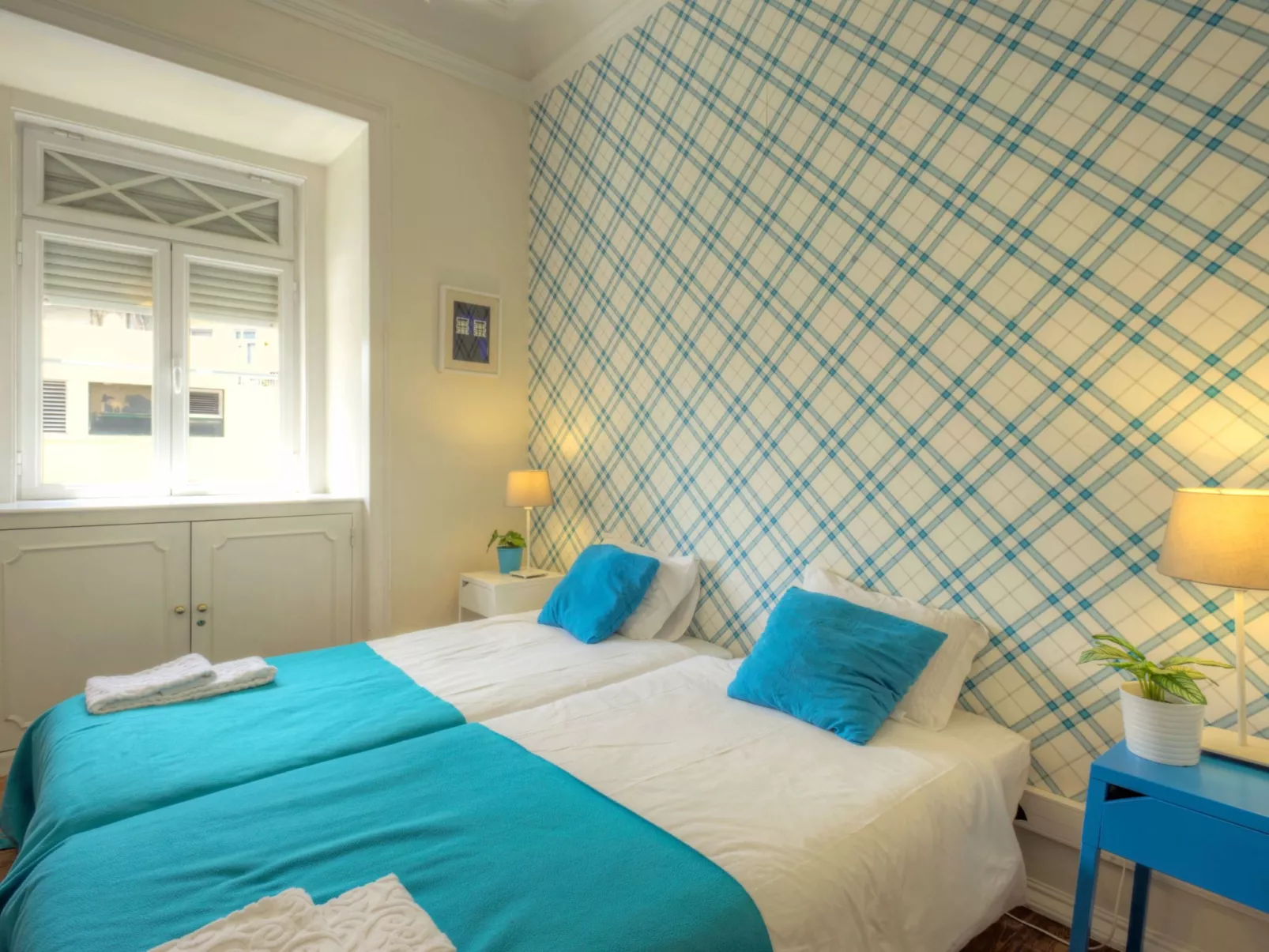 Studio für 19 Personen und 1 Kind in Lissabon-Image-tags.info