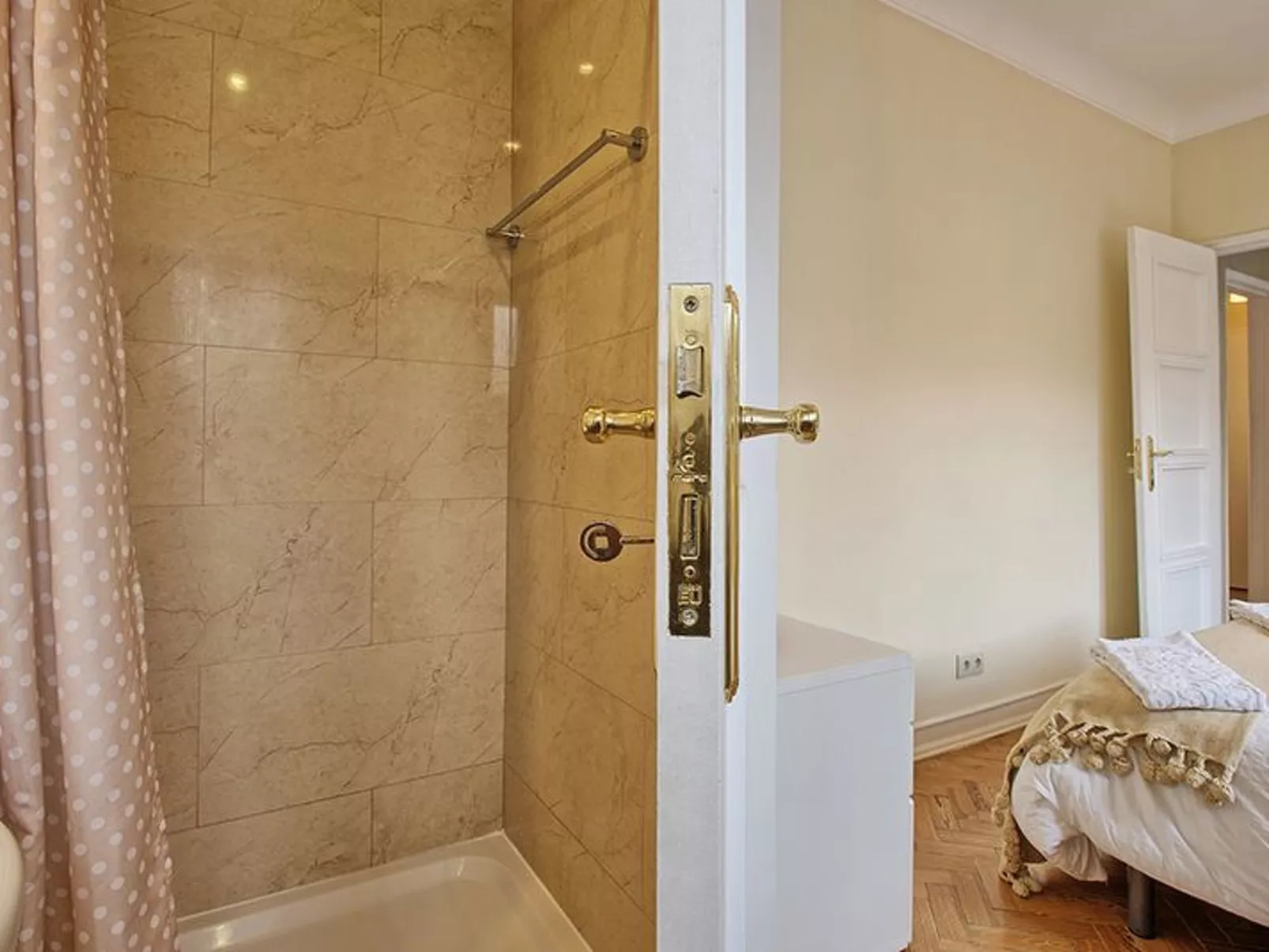 Admiral Dachgeschoss-Image-tags.info