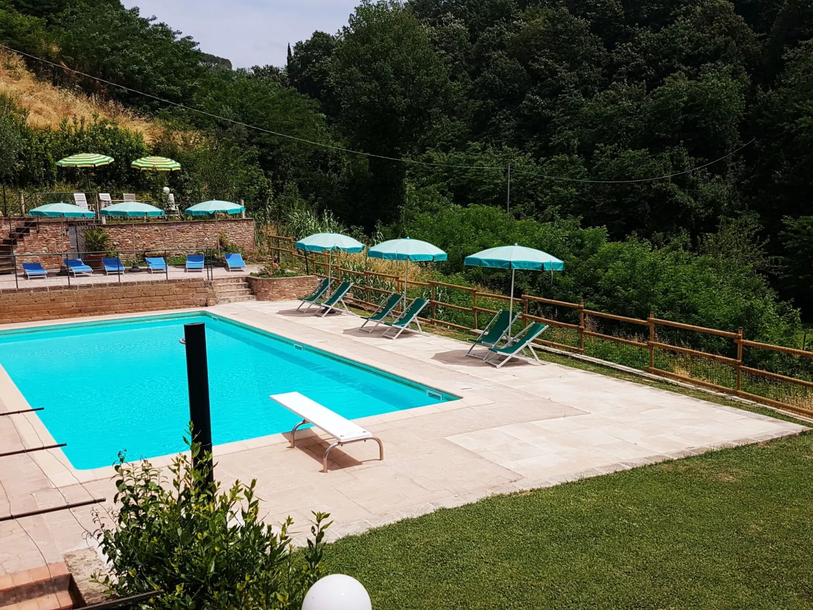 Villa 'La Canonica' mit Gemeinschaftspool-Buiten