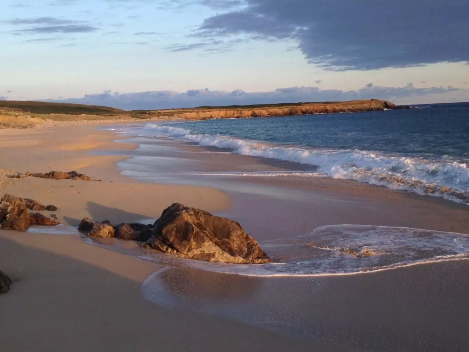 Tolles Ferienhaus in Esquibien mit Großem Garten-Buiten