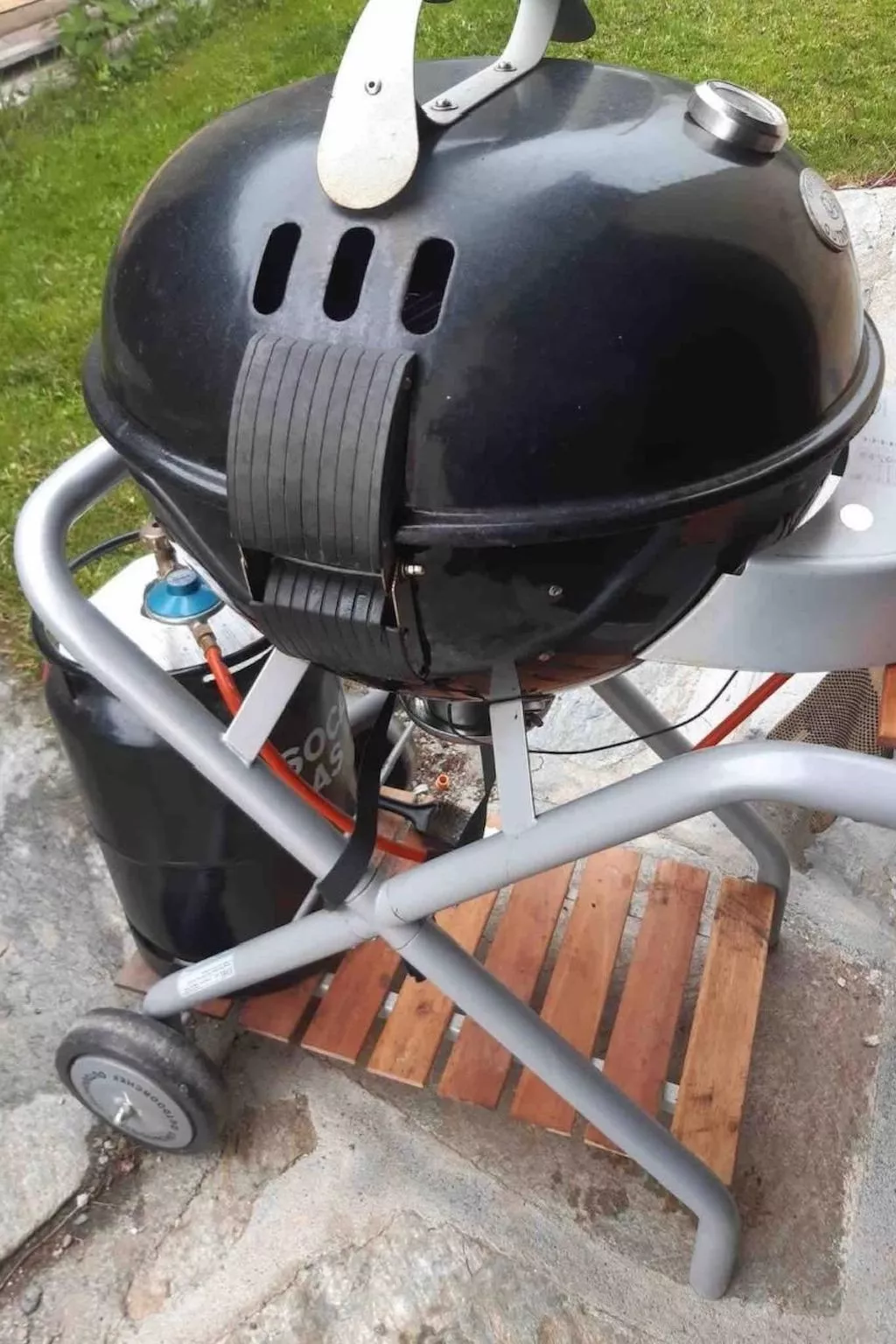 Monte Campell Dasura-Buiten