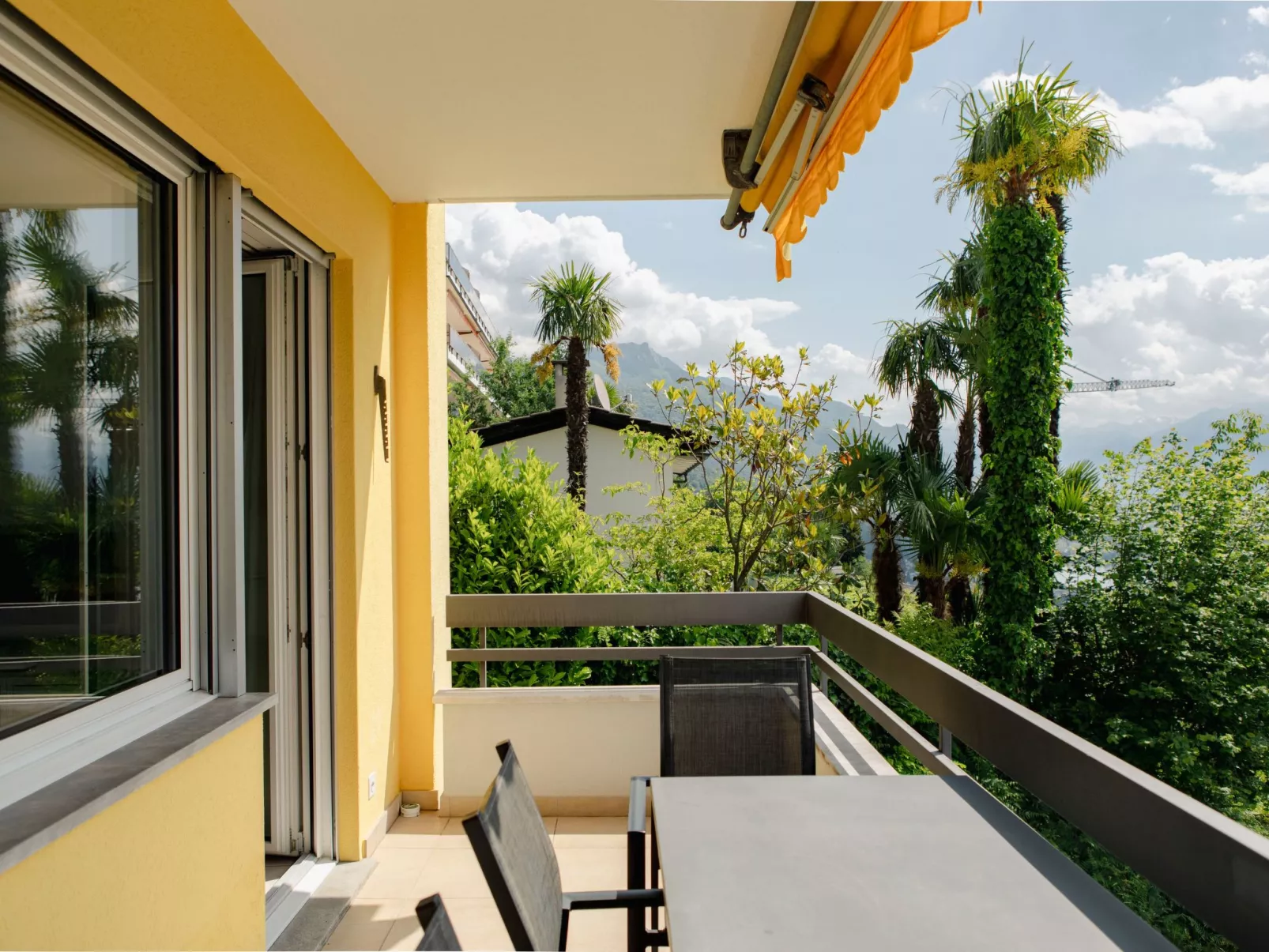 La Promenada-Image-tags.info