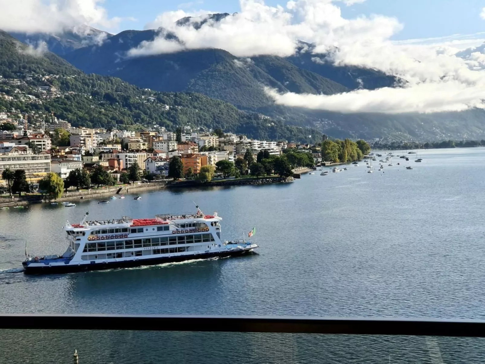 Lake View Penthouse 701-Image-tags.info