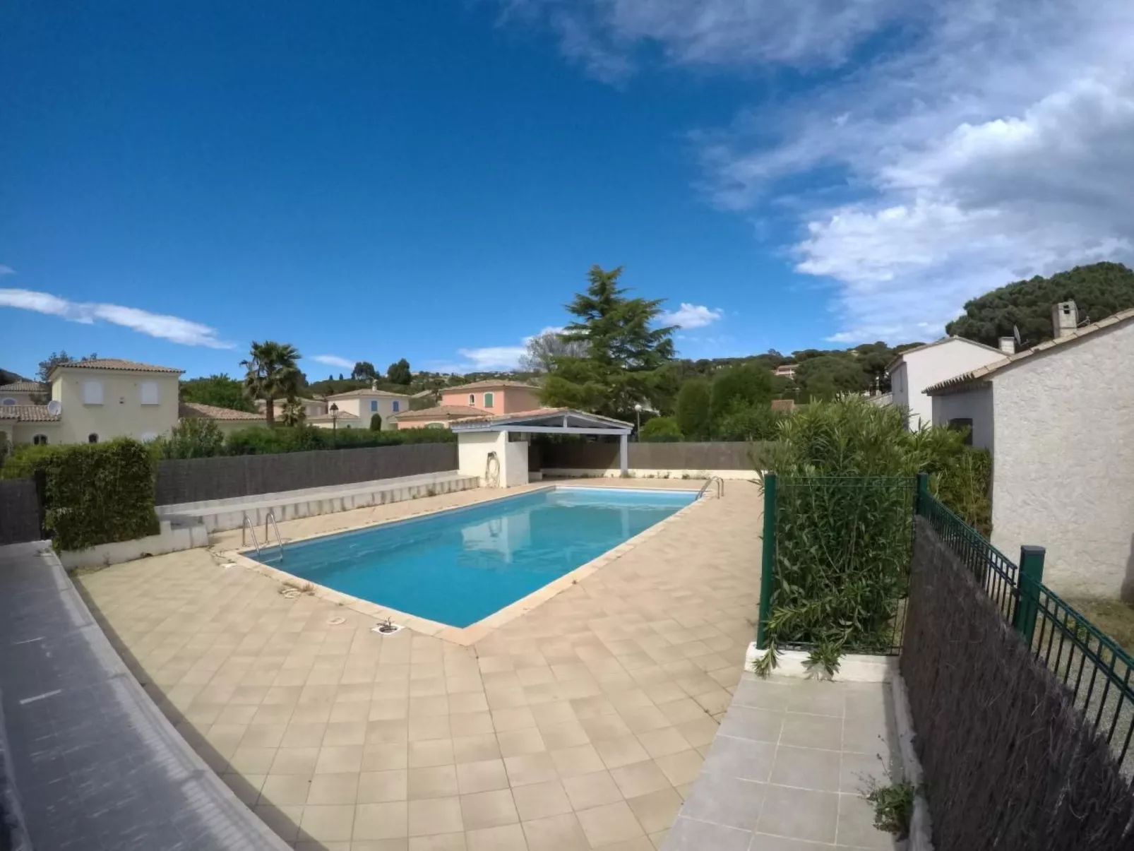 La Garonnette 12-Buiten