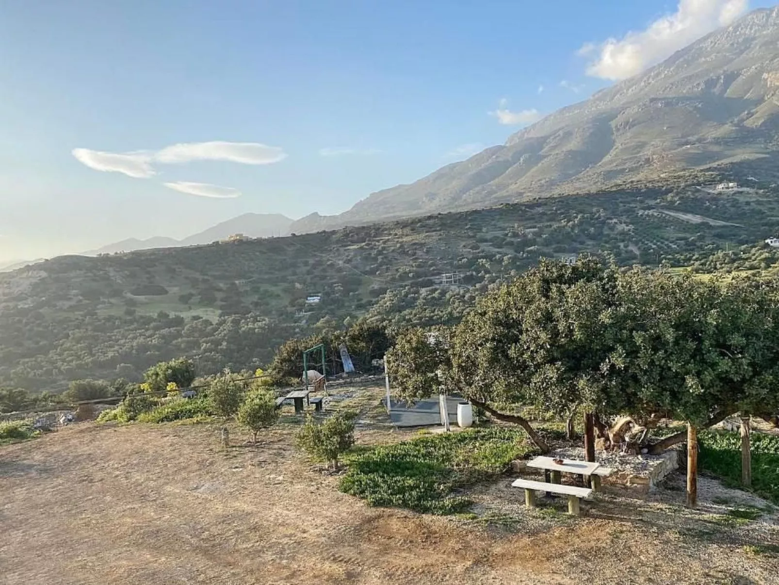 Emanouela Haus mit Garten und Meerblick-Image-tags.info