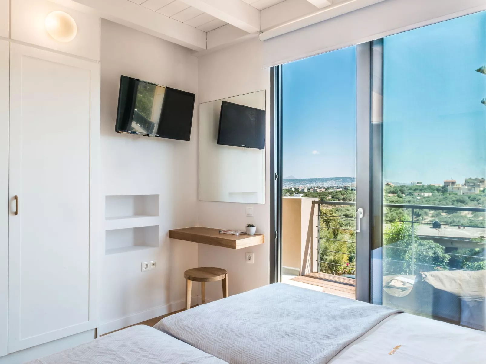 Ferienvilla mit beheiztem Pool und schöner Aussicht-Binnen