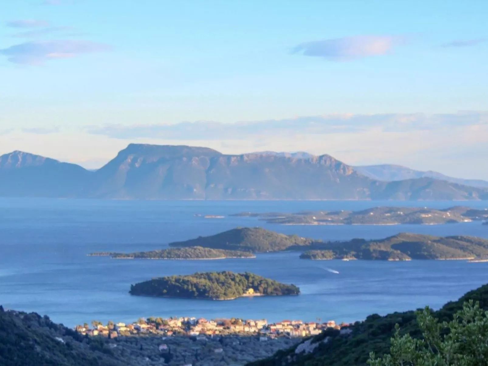 Ferienvilla "Maura" mit Infinity-Pool-Image-tags.info