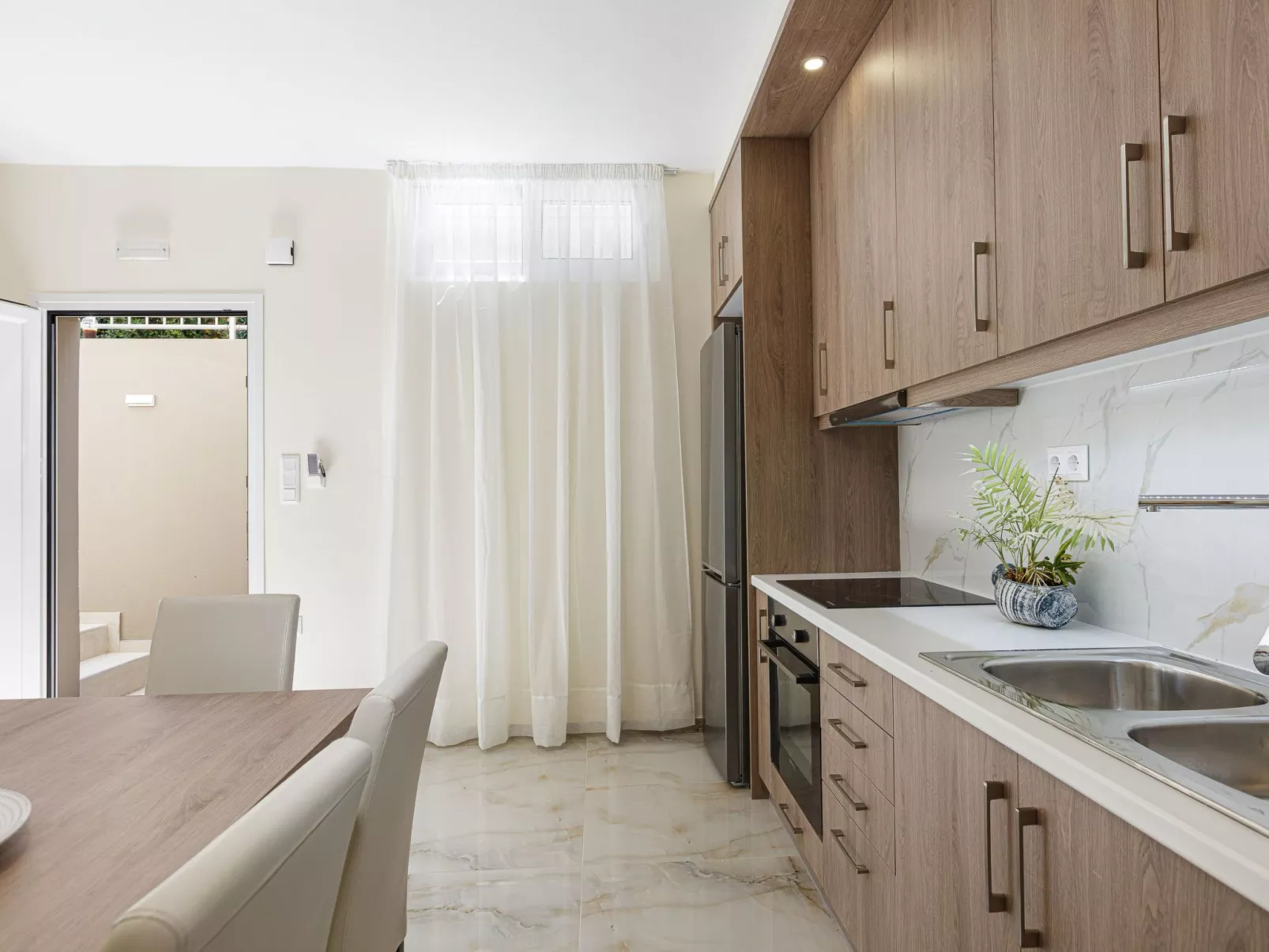 Haus in Vlichada mit tragbarem Barbecue-Image-tags.info