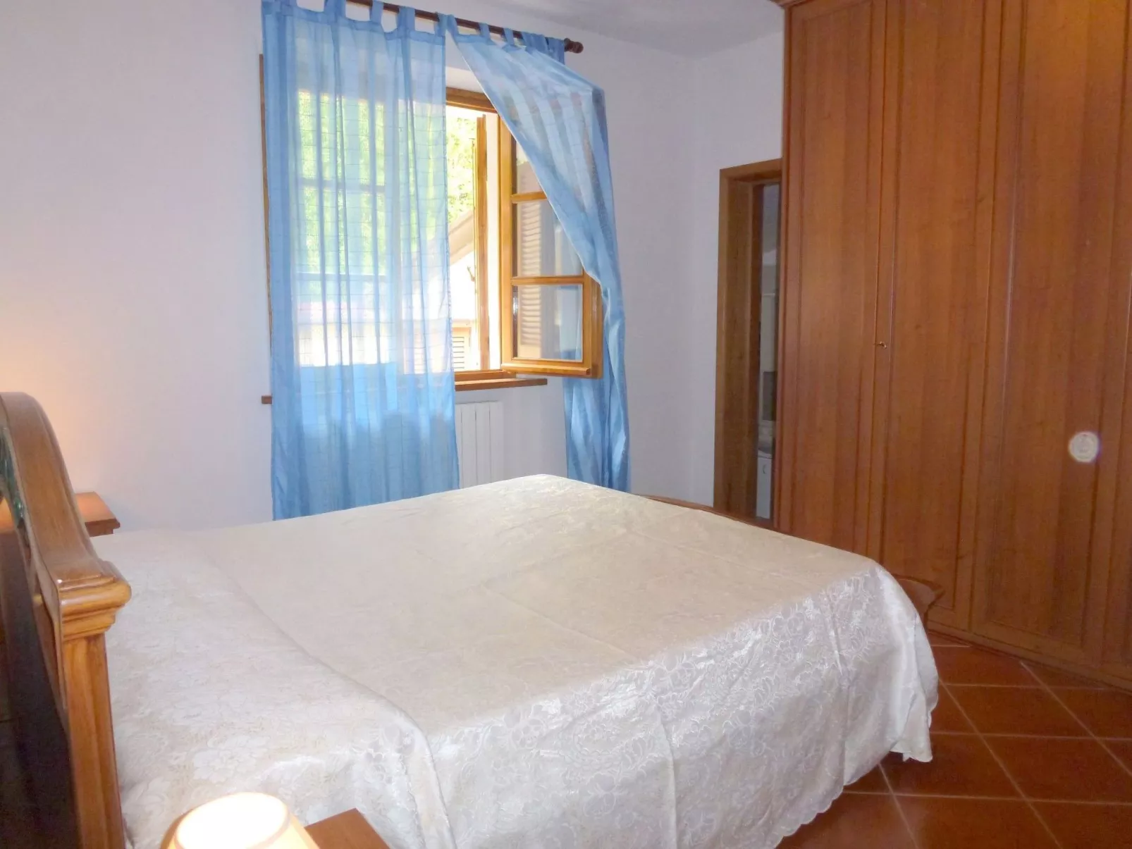 TV004 Natalia Sopra-Binnen