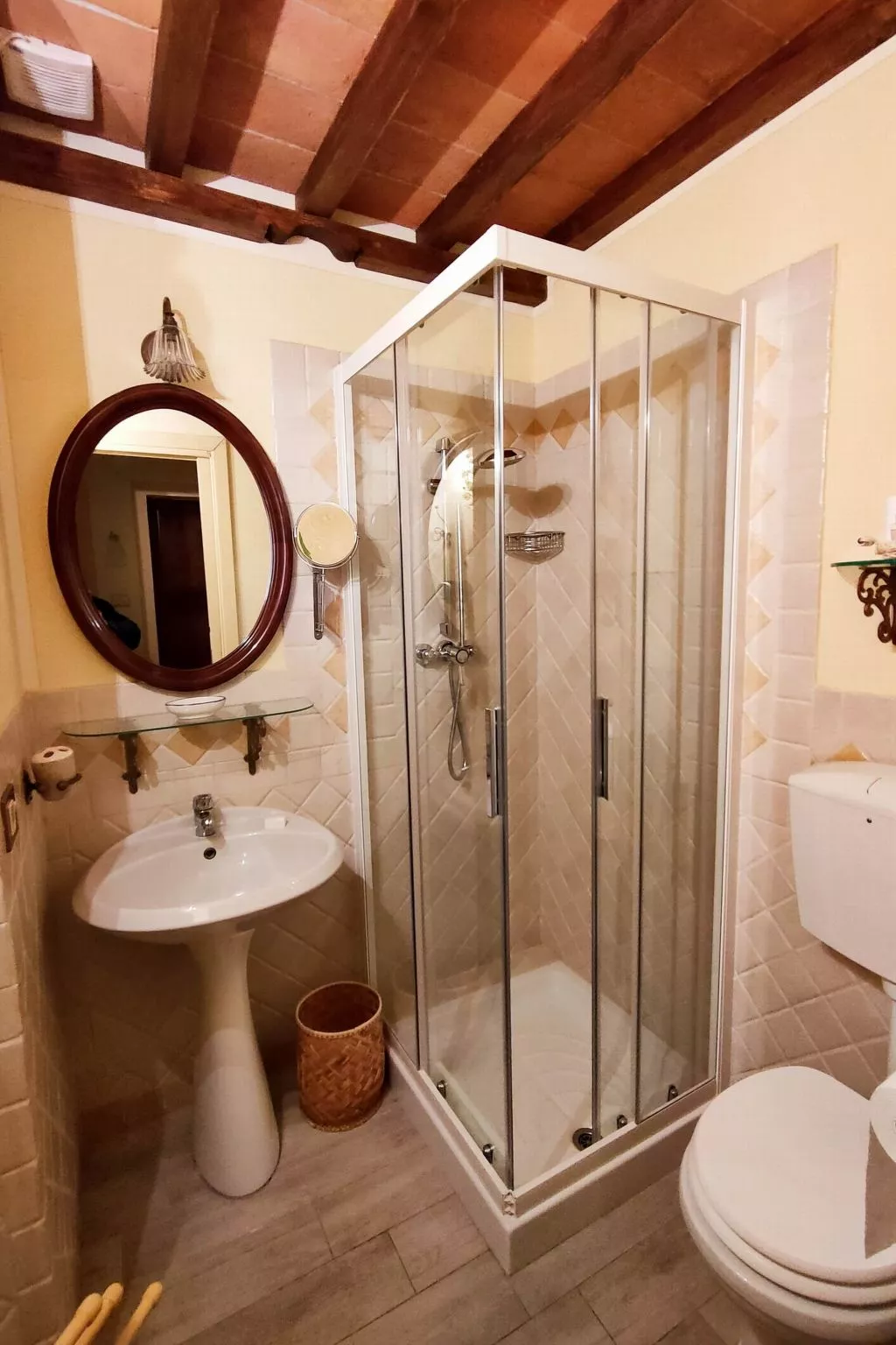 Villa Sassolina-Binnen