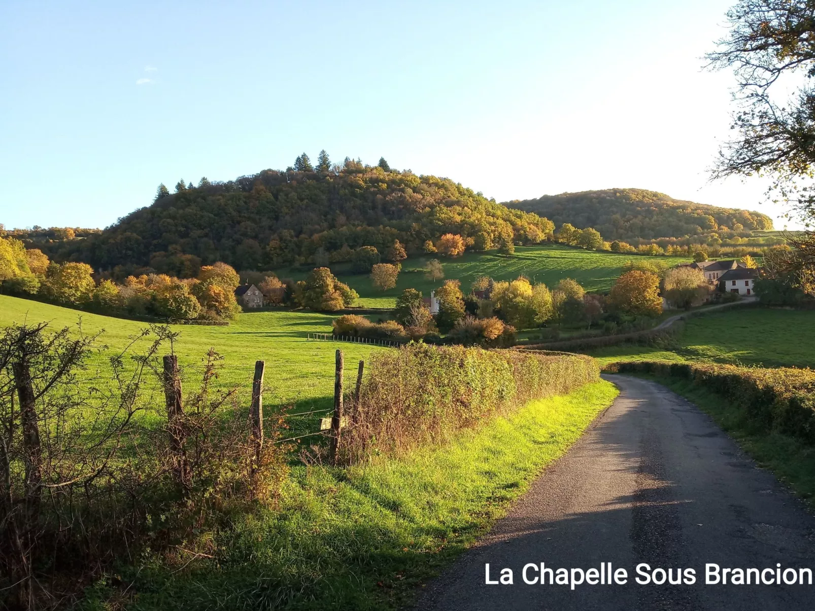 An der Weinstraße von Burgund-Buiten