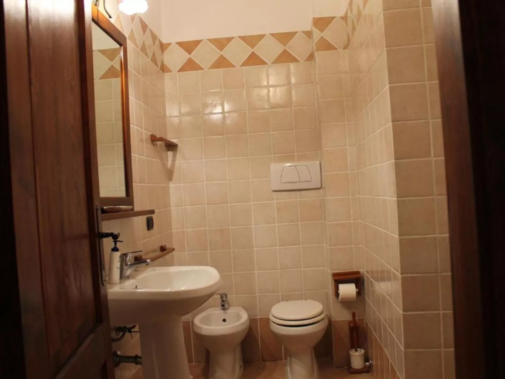 Rustikale Eleganz mit Blick auf die umbrische Landschaft-Image-tags.info