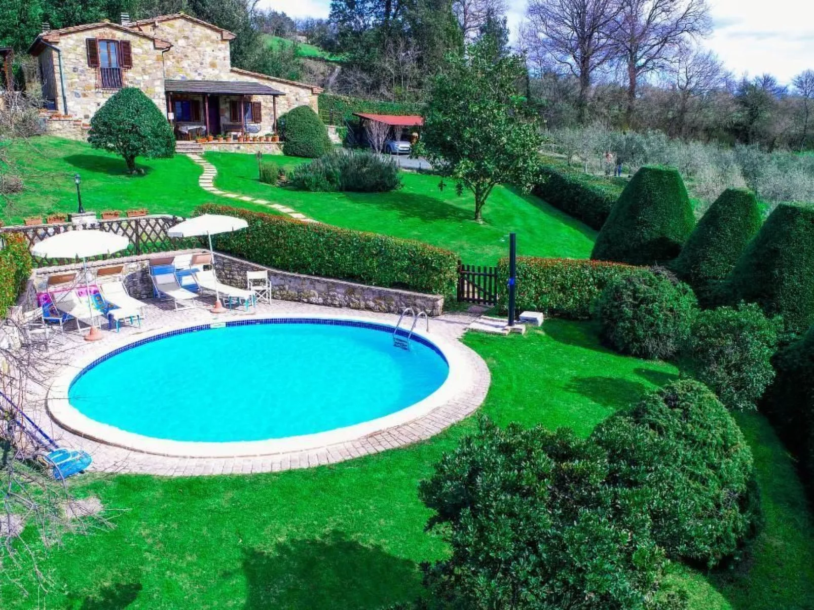 Anwesen "Toskanische Villa" mit privatem Pool-Buiten