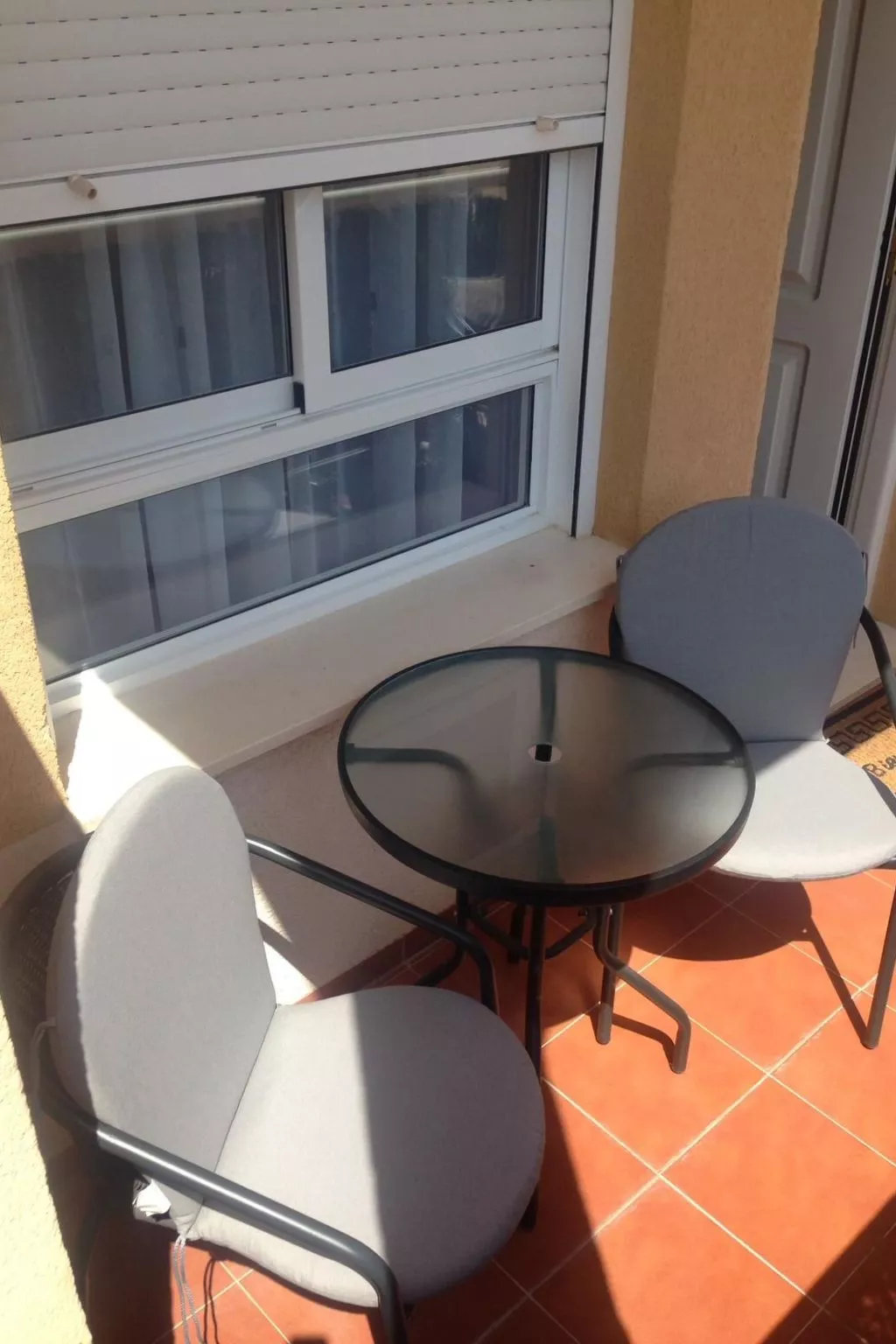 Wohnung mit Dachterrasse-Buiten