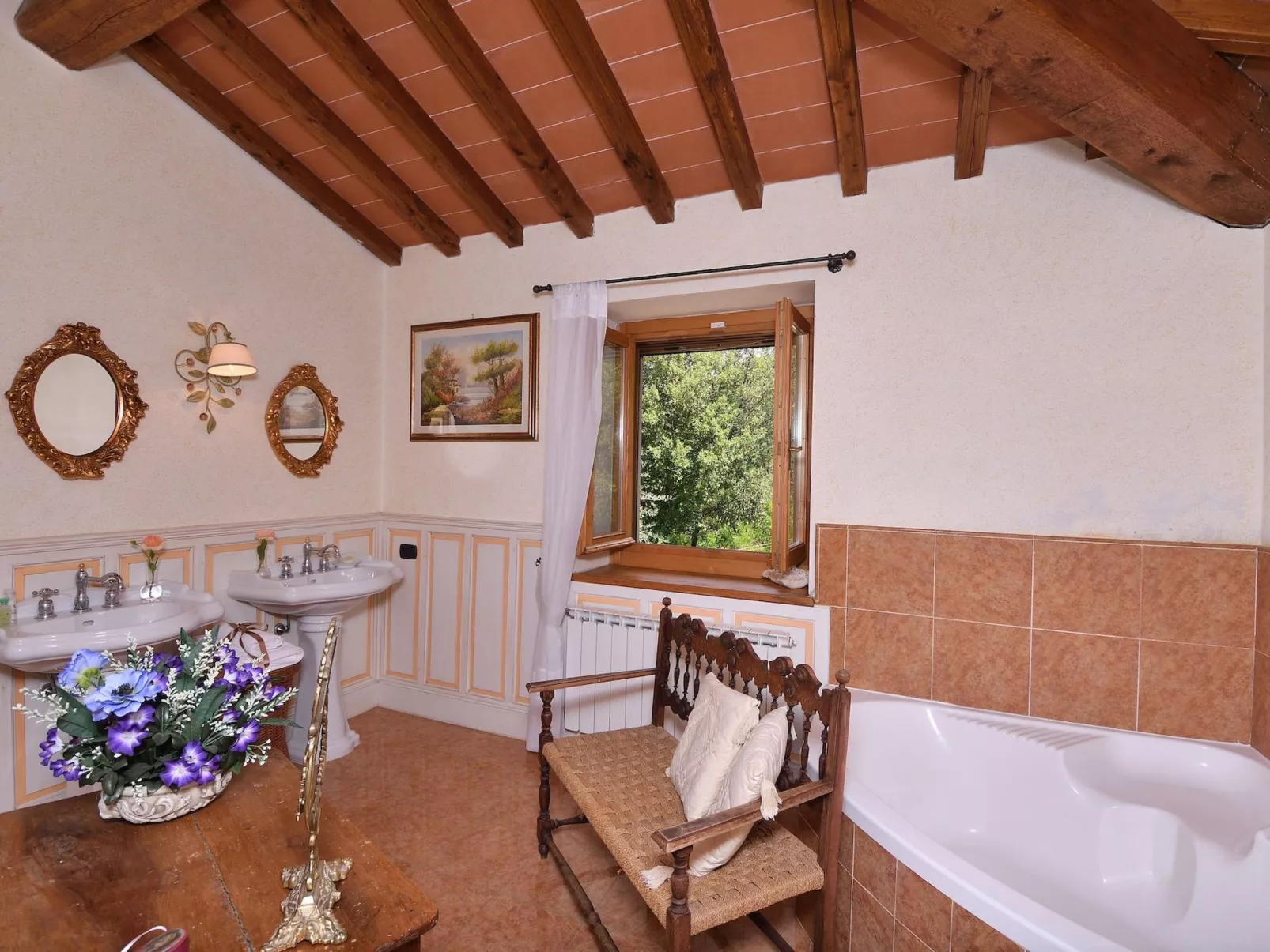 Villa Fonte mit eigenem Pool - Binnen