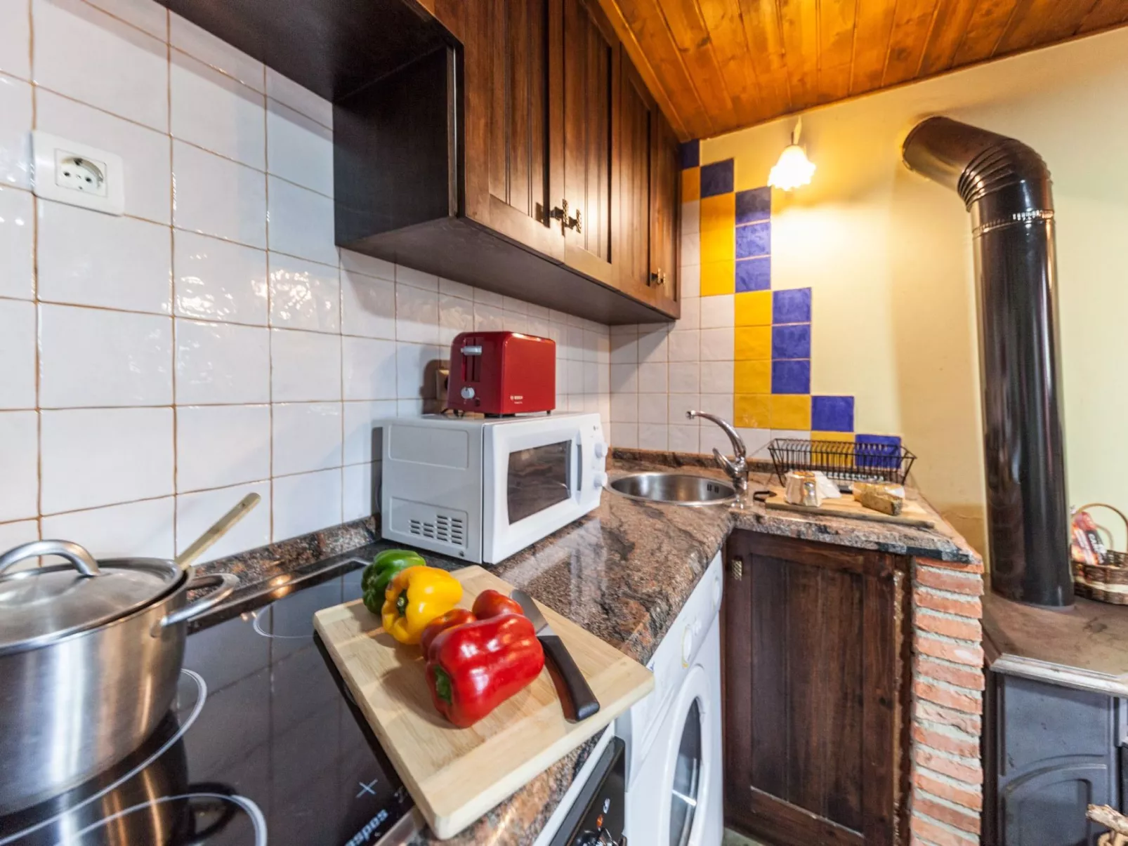 Montegrande, Berghaus in idyllischer Lage-Image-tags.info