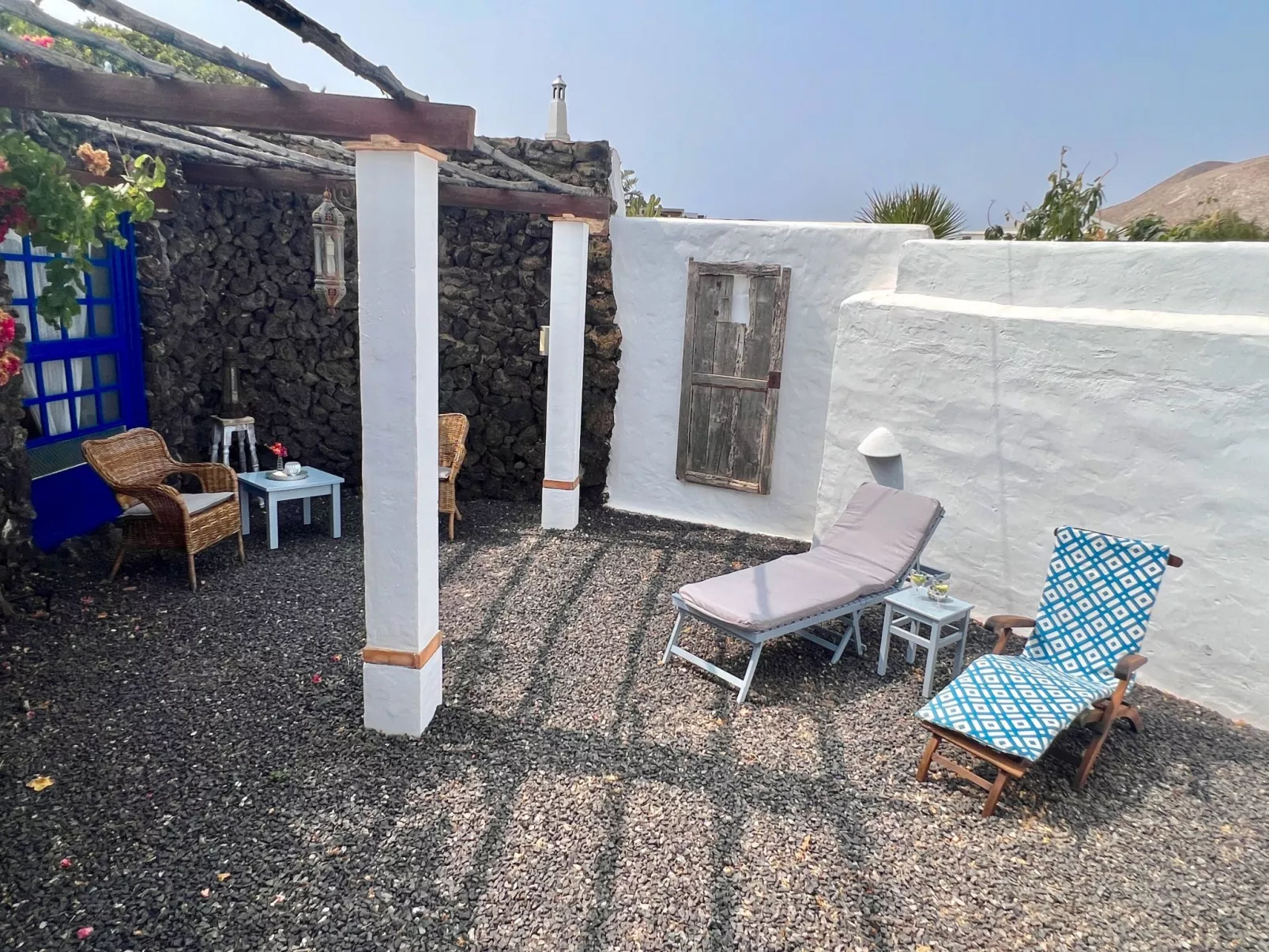 Schön eingerichtetes Bauernhaus - La Finca Yazmina-Buiten