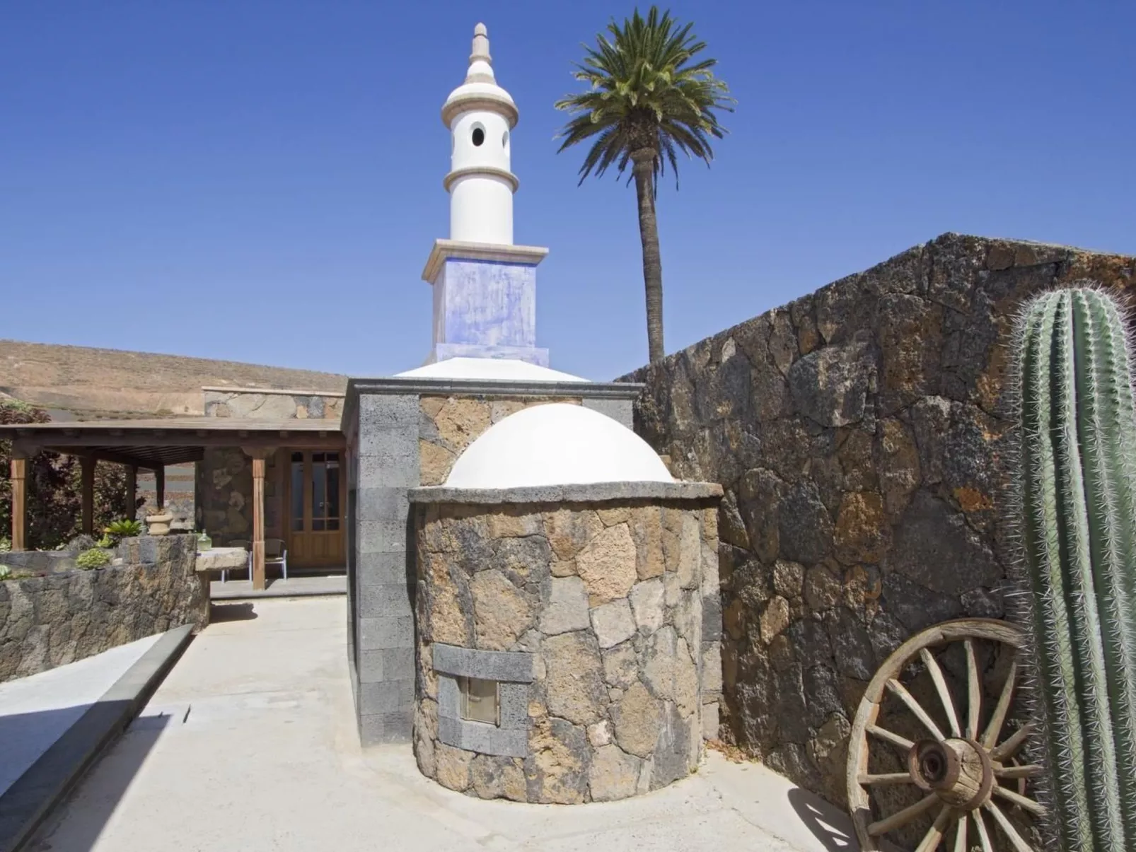 Ruhiges Landhaus Remedios mit Panoramablick-Buiten