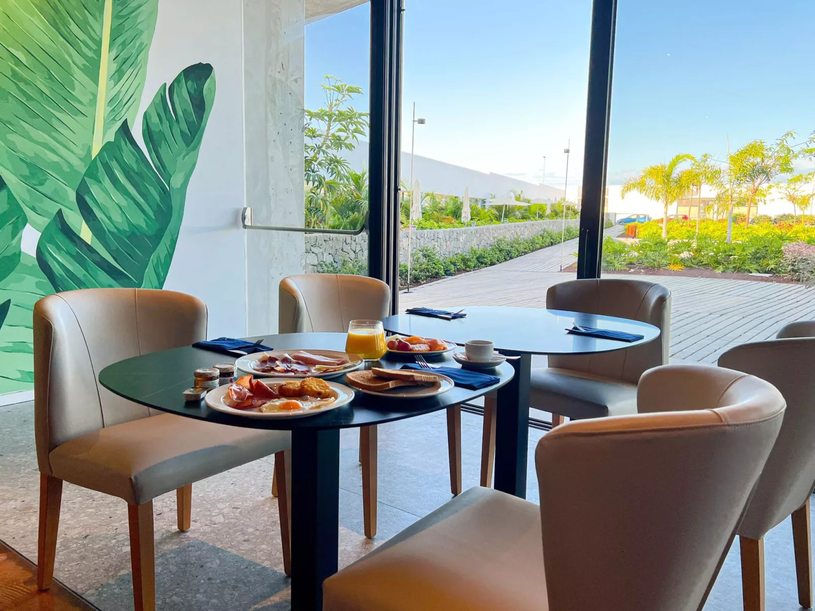 Villa mit Wasserblick-Buiten