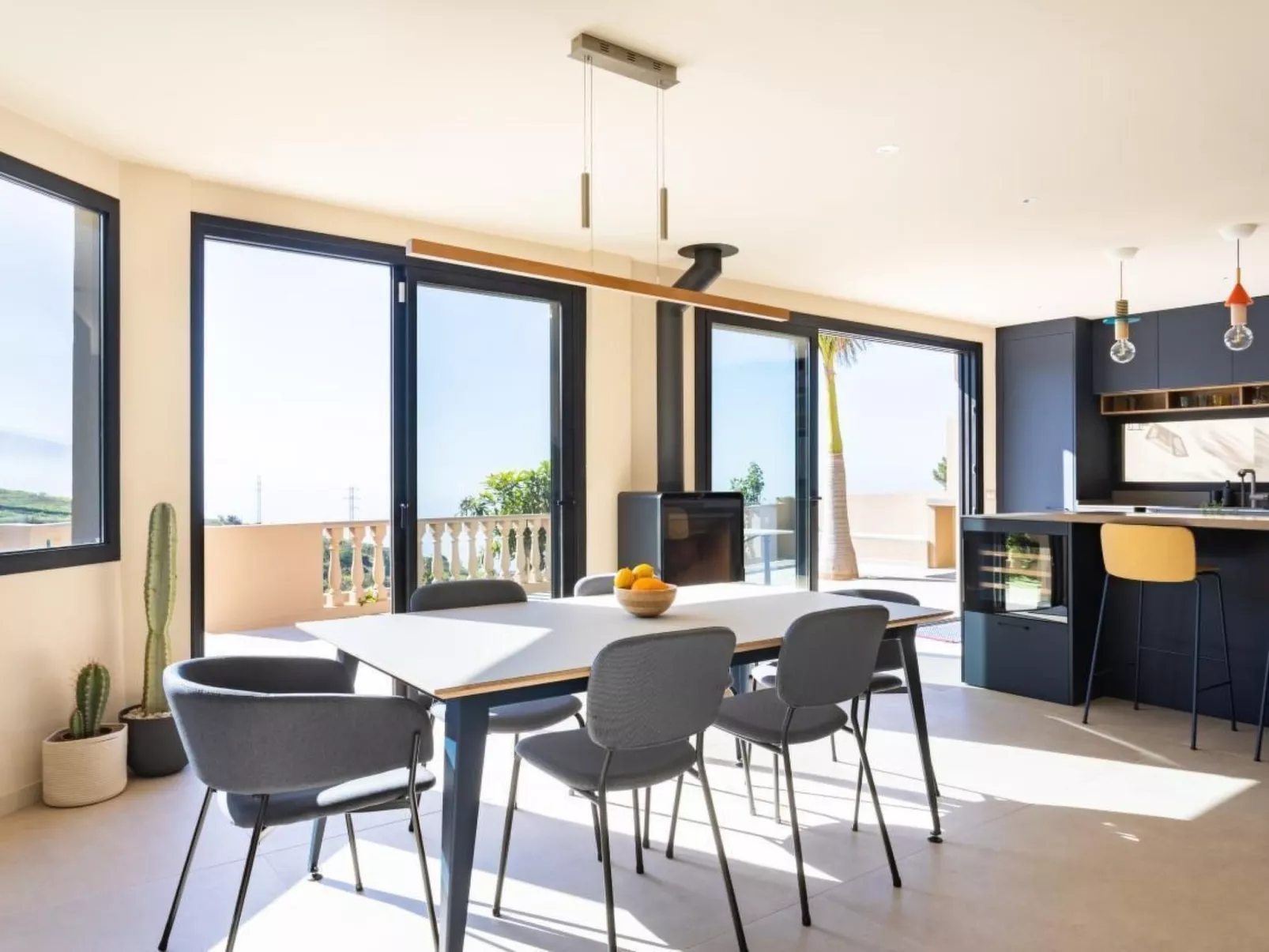 'Chic Escape Villa': Design mit Meerblick-Binnen