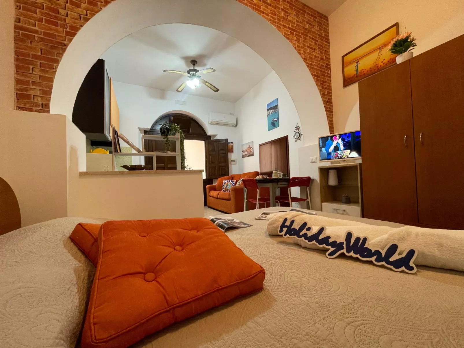 Lina Torre Pali von Holiday World-Binnen