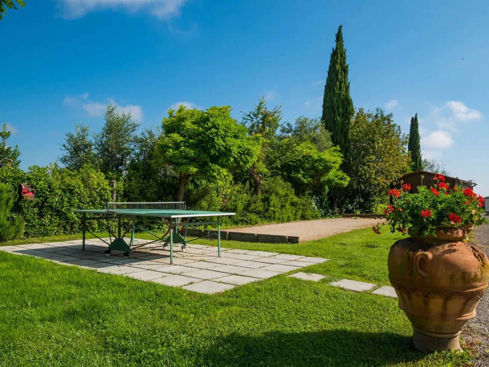 Drei-Zimmer-Wohnungen Borgo Collelungo, erster Stock-Buiten