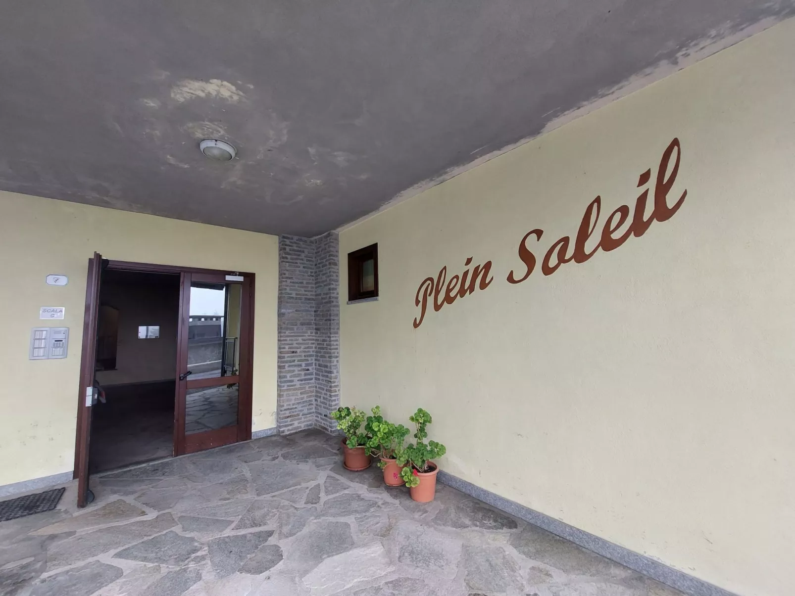 Wohnung 'Casa Nevosa' mit Balkon-Buiten