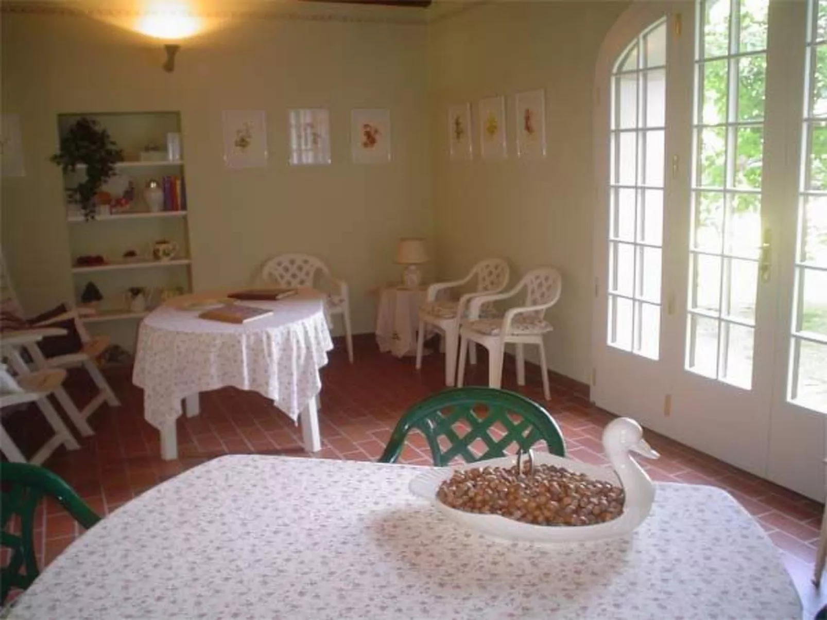 Mit Privatparkplatz-Binnen