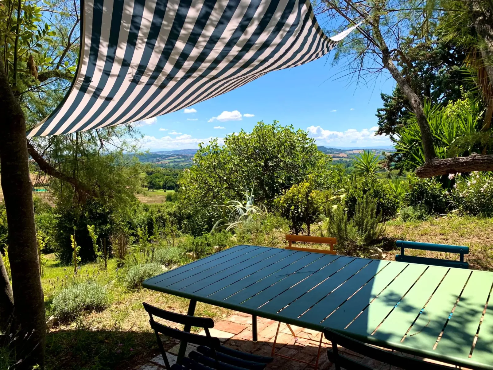 CASA ANCARANO Sirolo-Buiten