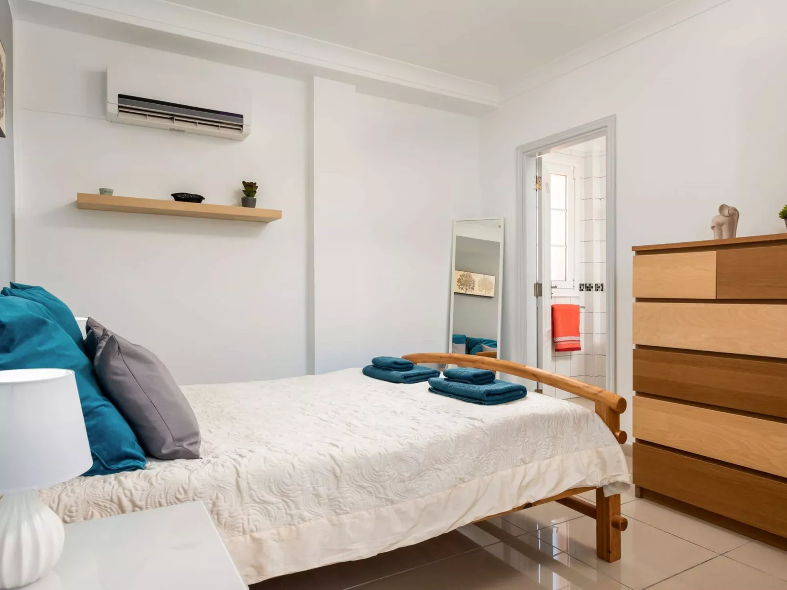 Villa Naranja mit beheiztem Pool und Meerblick-Binnen