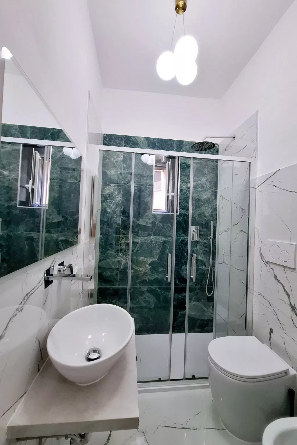 'Rhome Sweet Rhome-Binnen