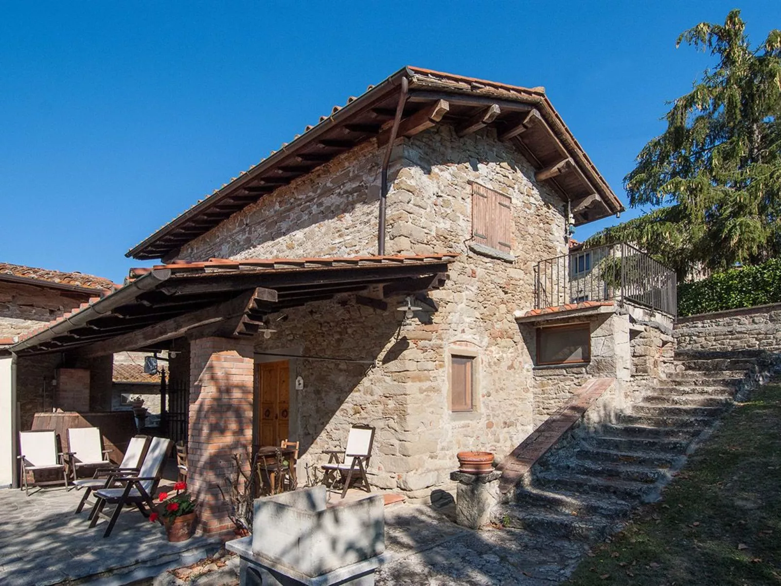 Geranei Haus mit Schwimmbad zwischen Florenz und-Image-tags.info