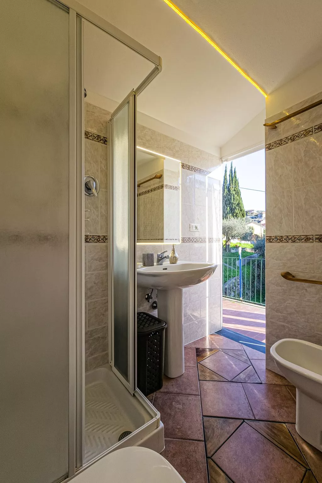 Strategisches Mikrohaus zwischen Cinque Terre und Portofino-Image-tags.info