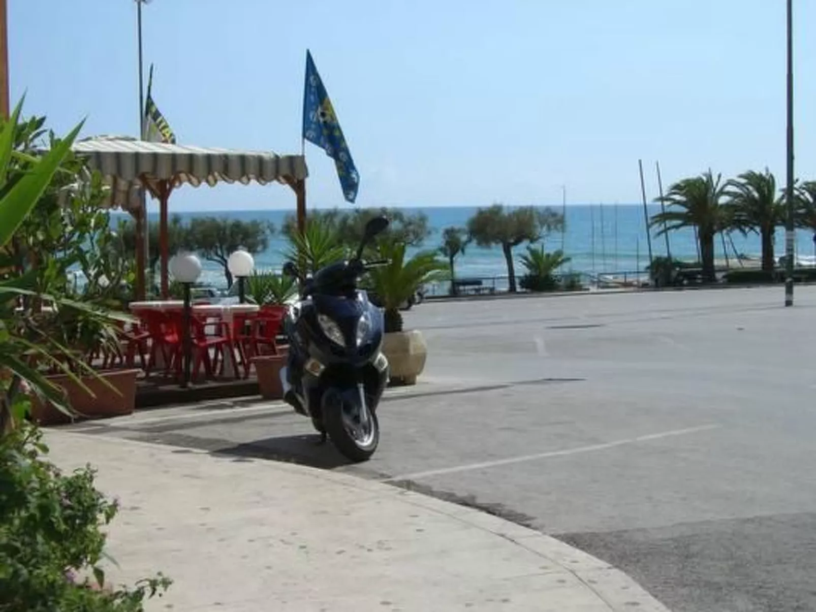 Schöner zentraler Bungalow direkt am Sandstrand auf Sizilien-Buiten