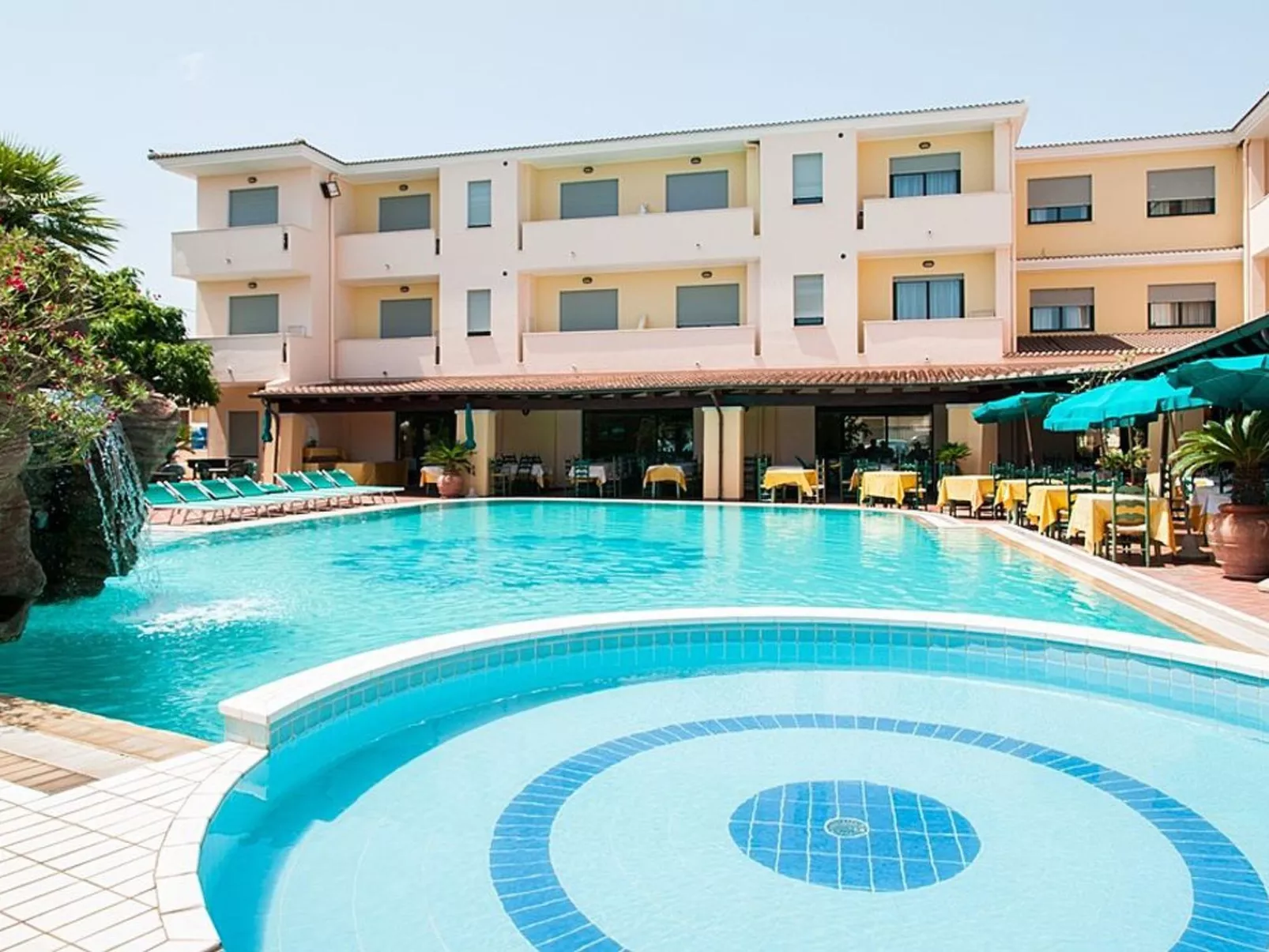 Apt. Orosei 2A, mit gemeinsamem Schwimmbad-Image-tags.info