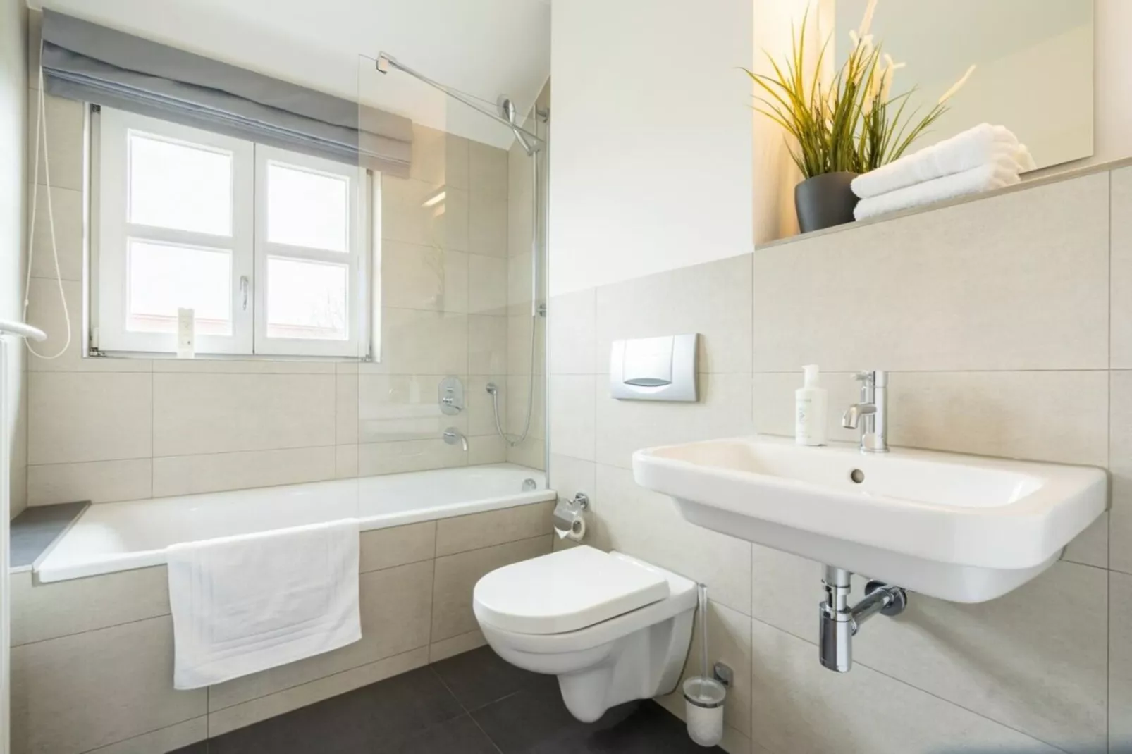 379147-Badkamer