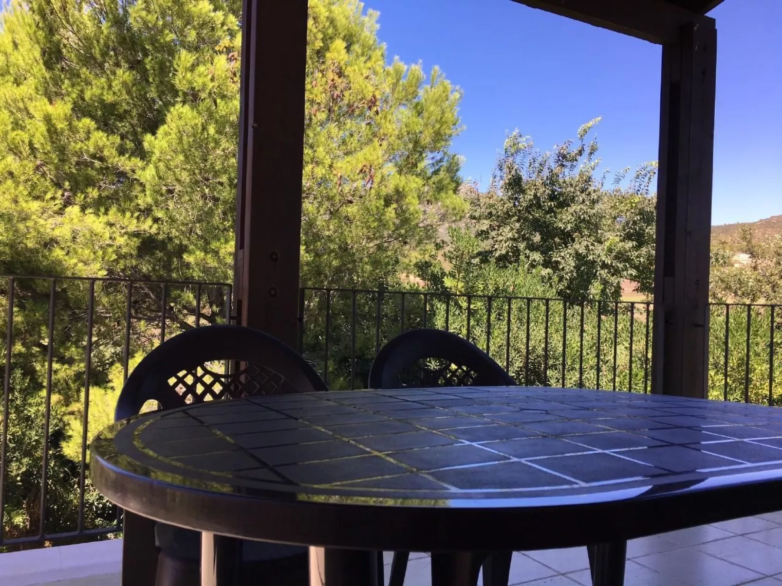 Haus in Bonmont mit Schwimmbad und Port Aventura-Buiten