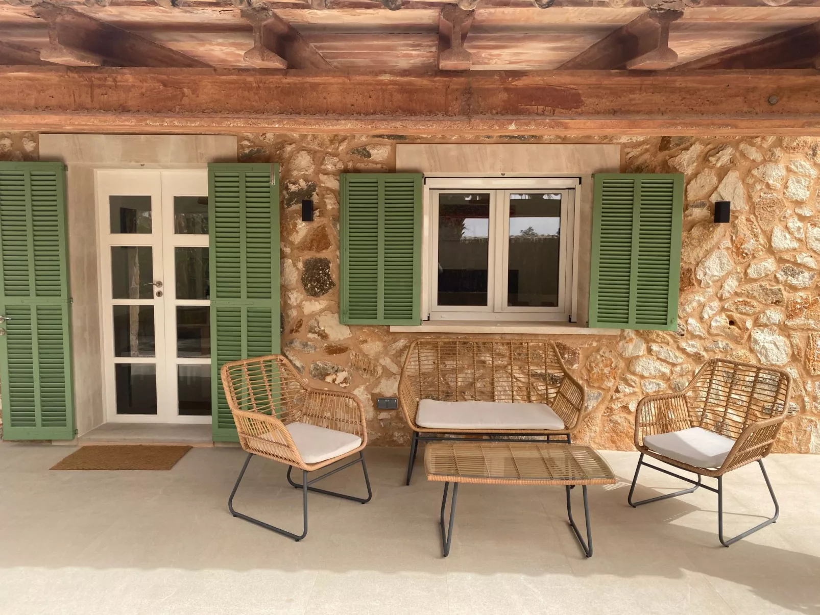 Idyllische Finca mit Garten und Pool-Buiten