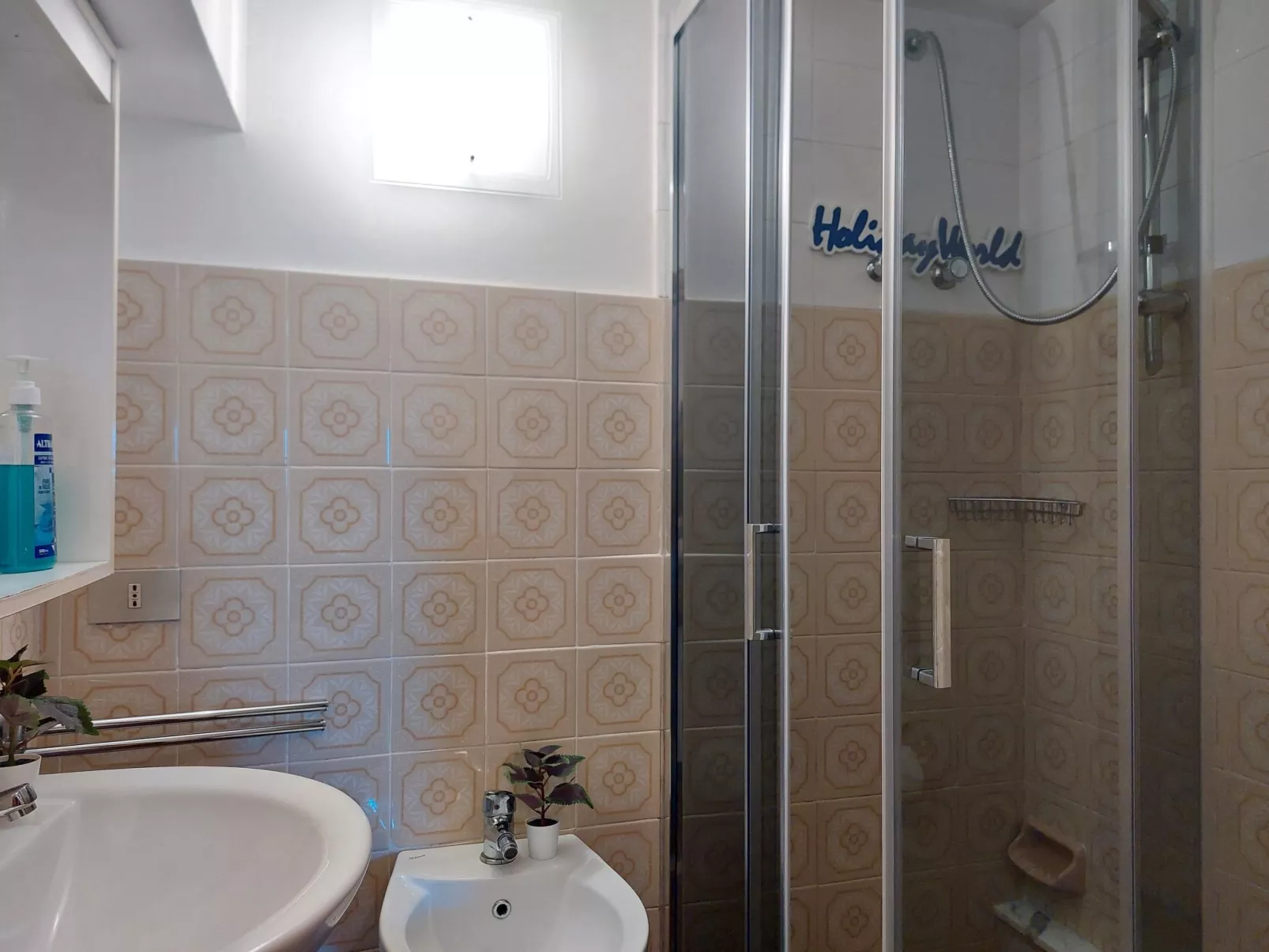 Für 4 Personen ca. 45 m&sup2; in Genua, Norditalien (Ligurien)-Binnen