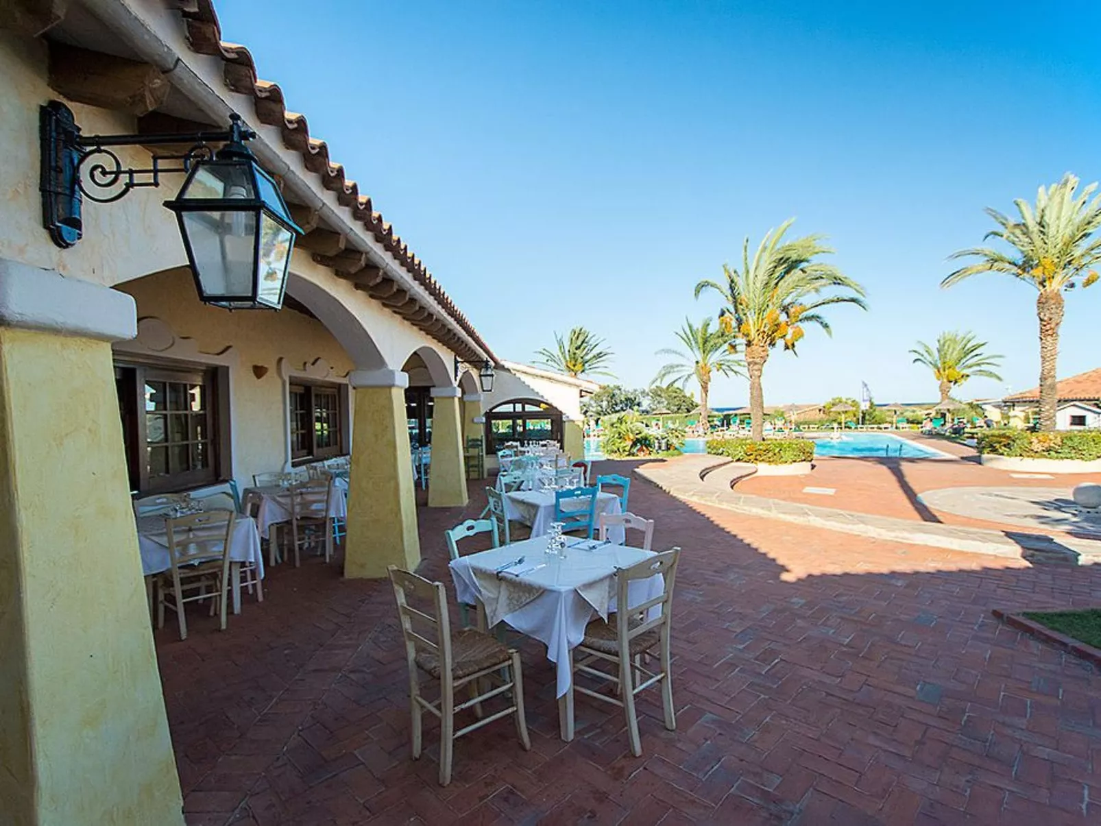 Apt. Eldi 2AS, mit gemeinsamem Schwimmbad-Buiten