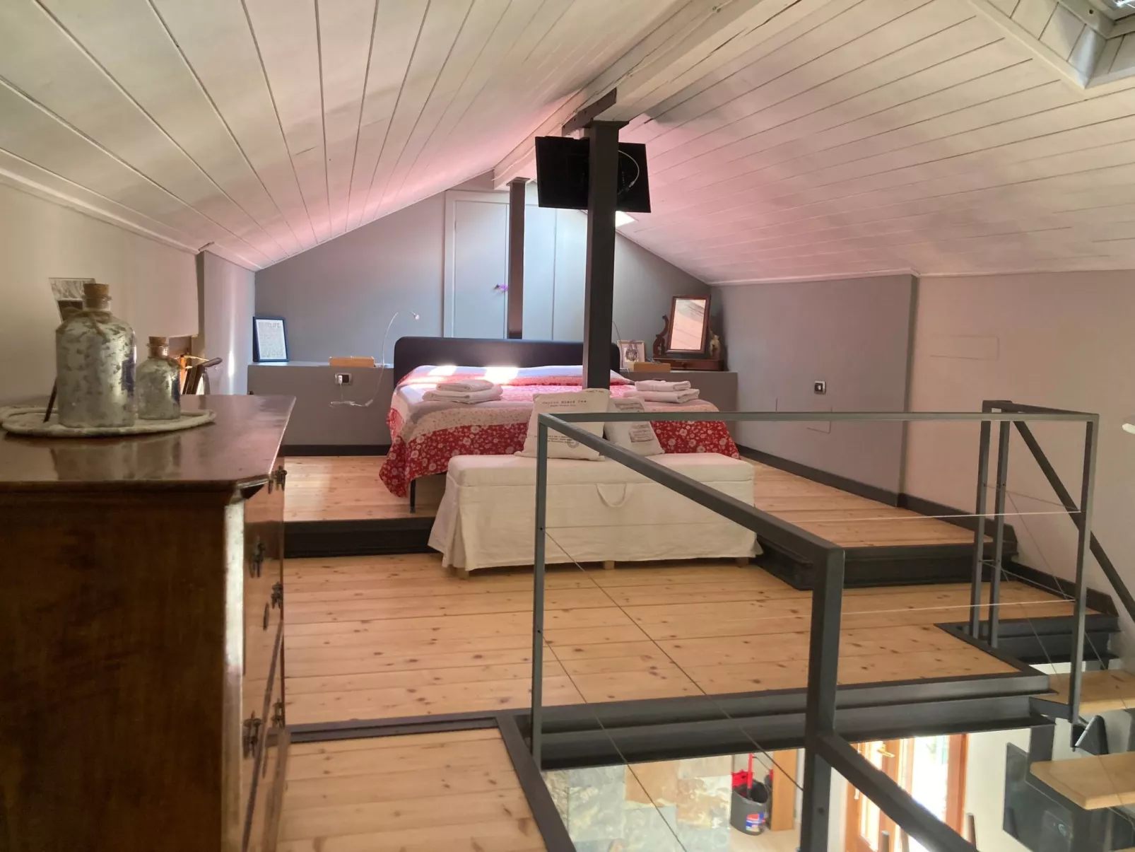 'CasAldo-Image-tags.info