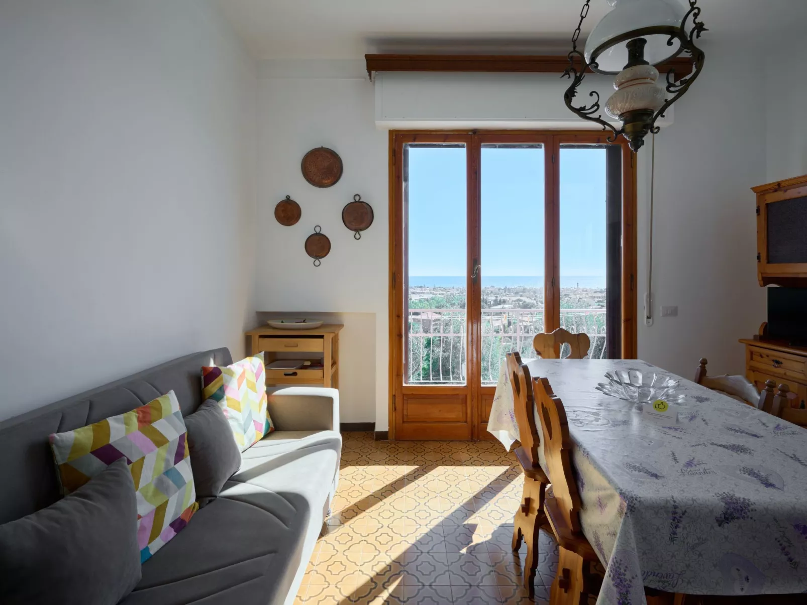 Villa Camilla Wohnung Terrasse-Binnen