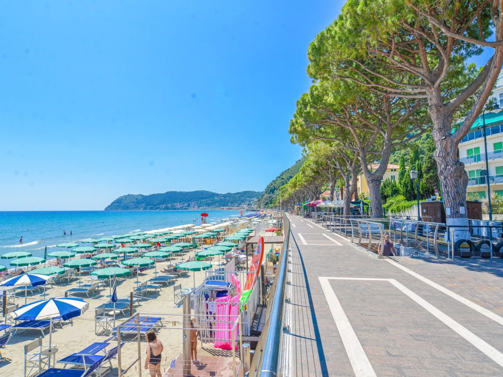 Casa al Mare ad Alassio bei Holiday World-Buiten