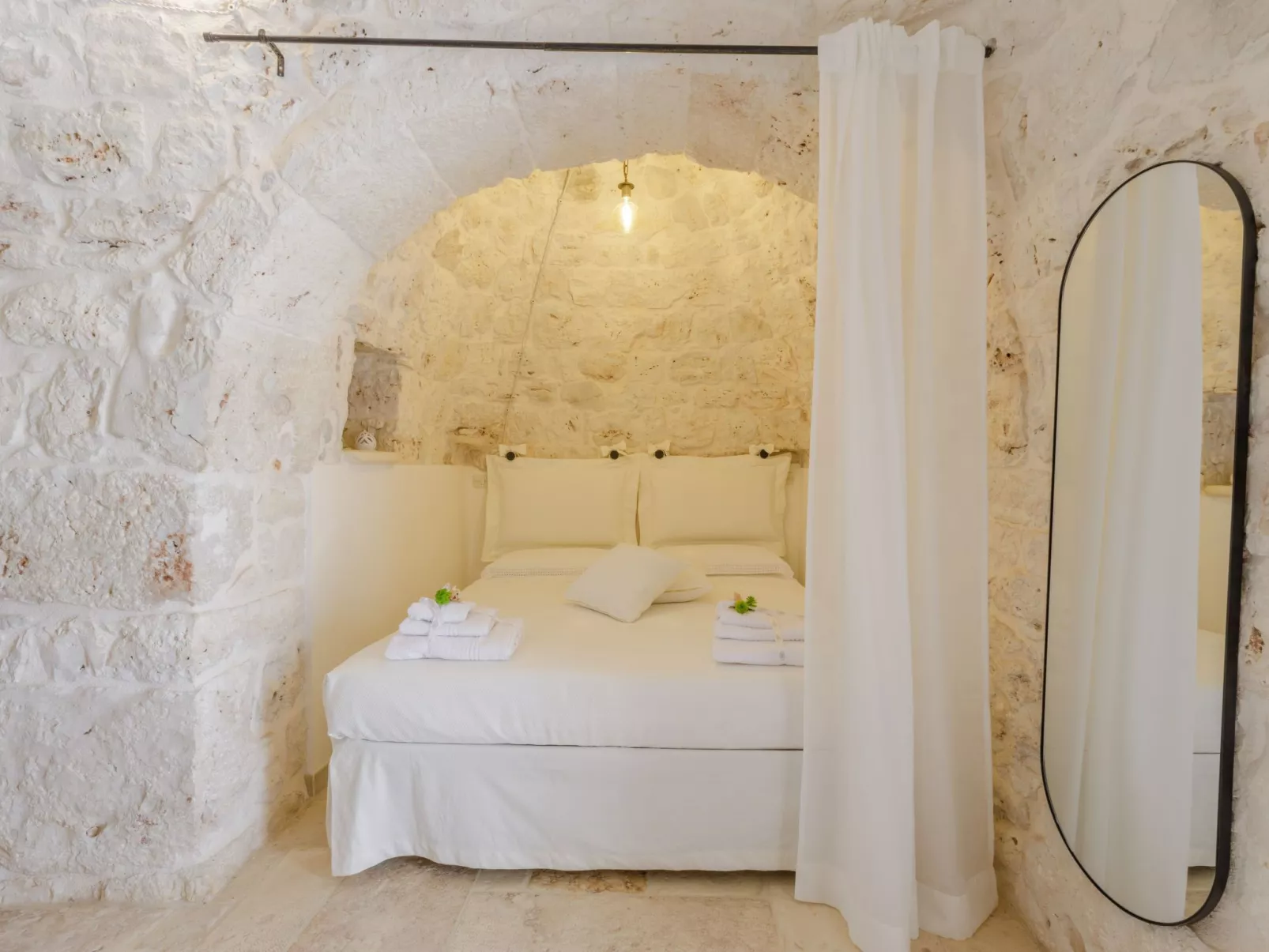 Trullo Quattro Carrini-Image-tags.info