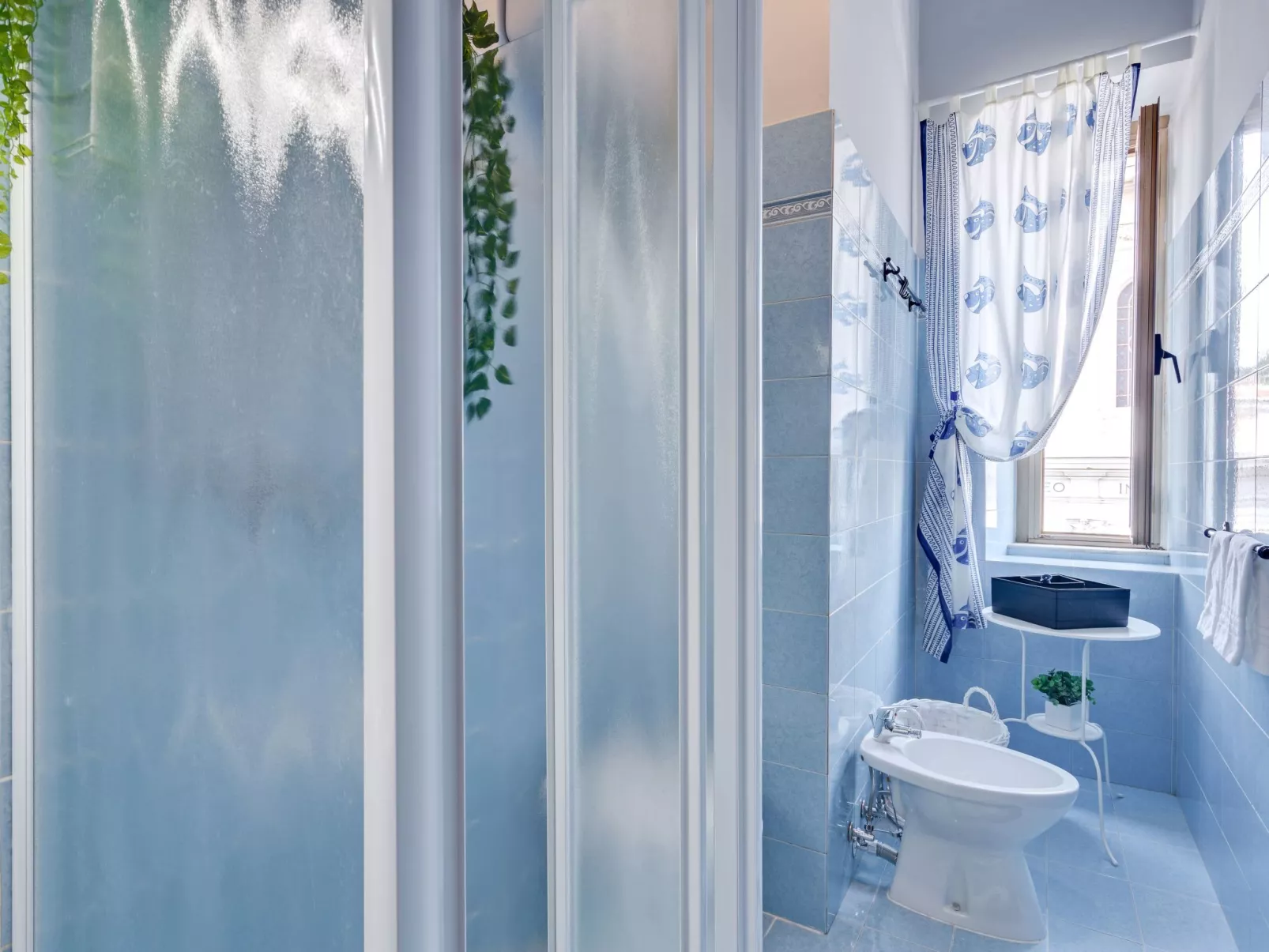 "St Joseph 12" mit Wi-Fi-Binnen