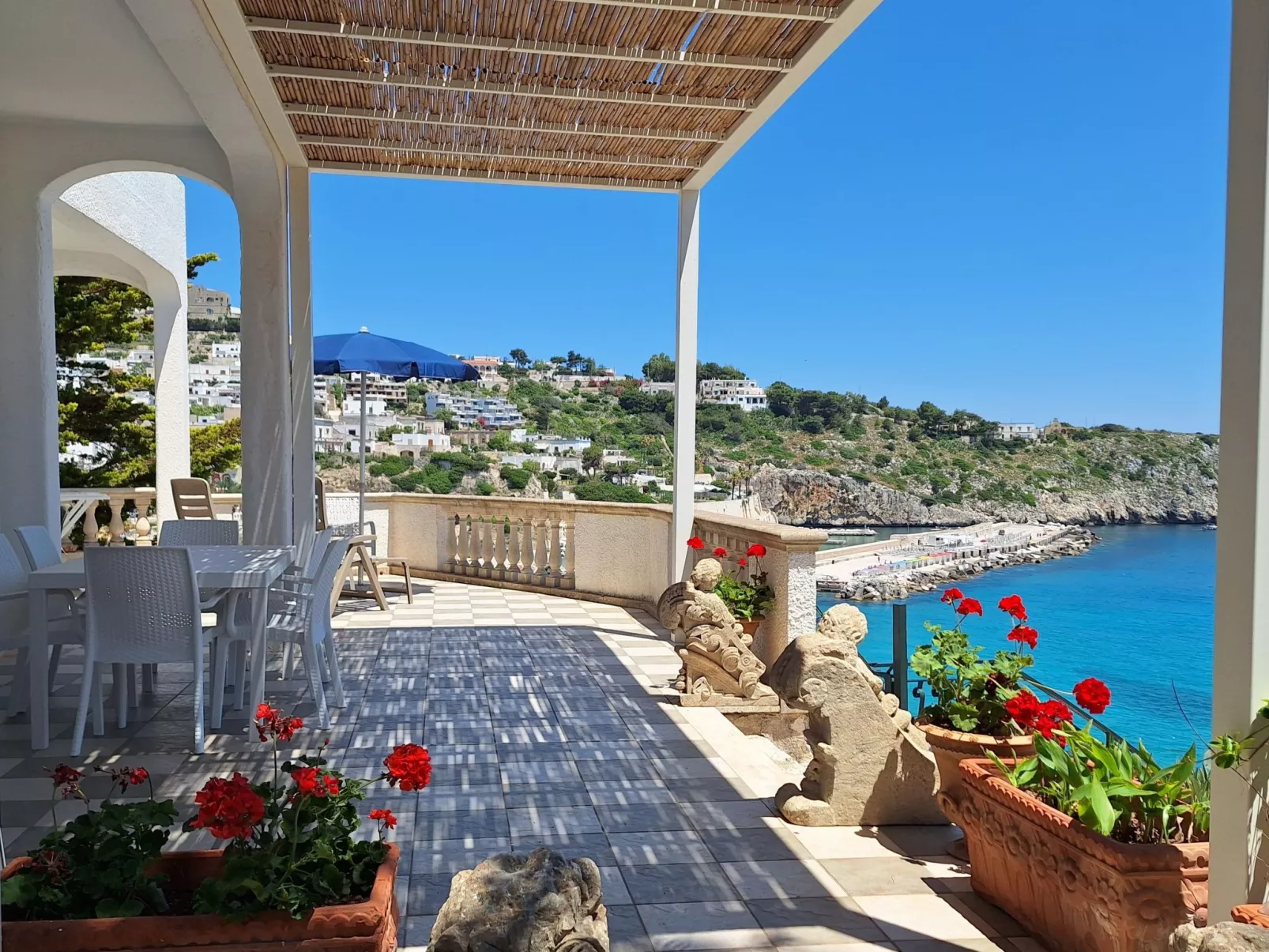 'Villa Rizzo' mit Terrasse-Buiten