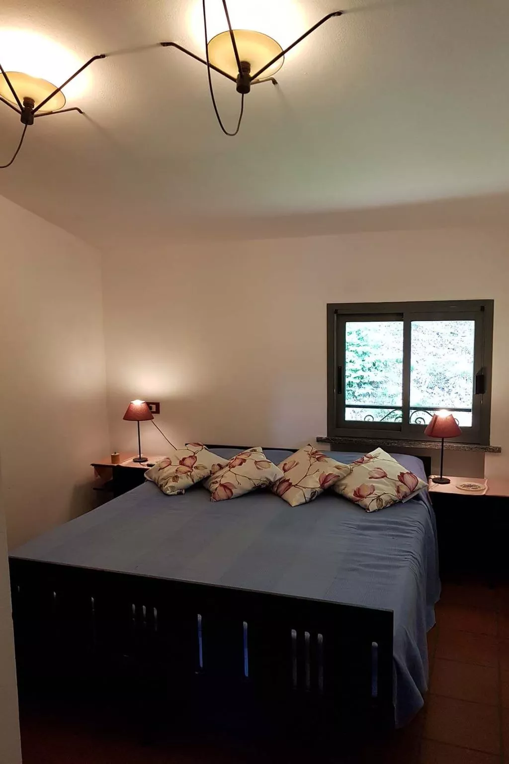 Wohnung mit Terrasse mit Blick auf den Gardasee-Image-tags.info