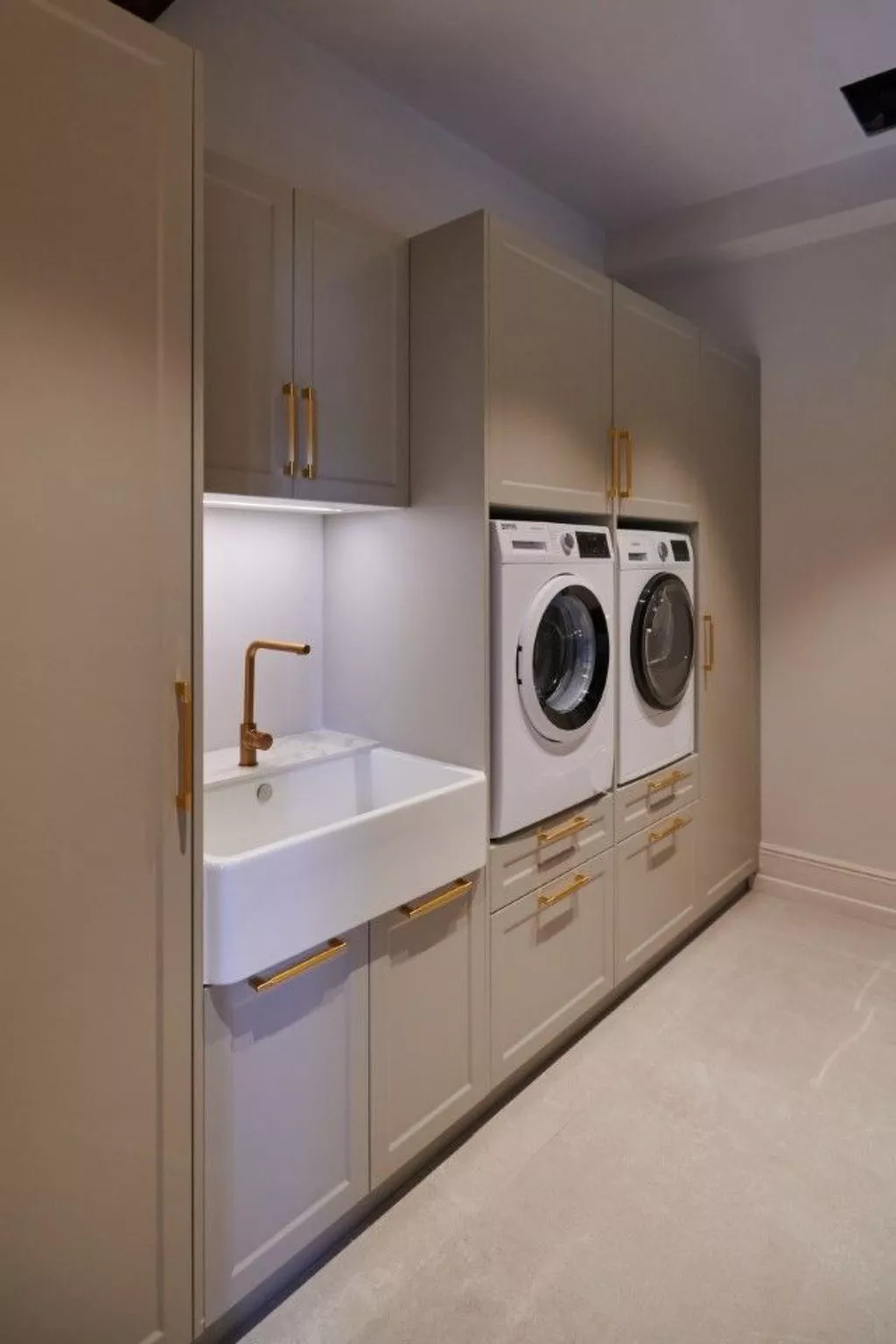 Villa direkt am Meer-Binnen